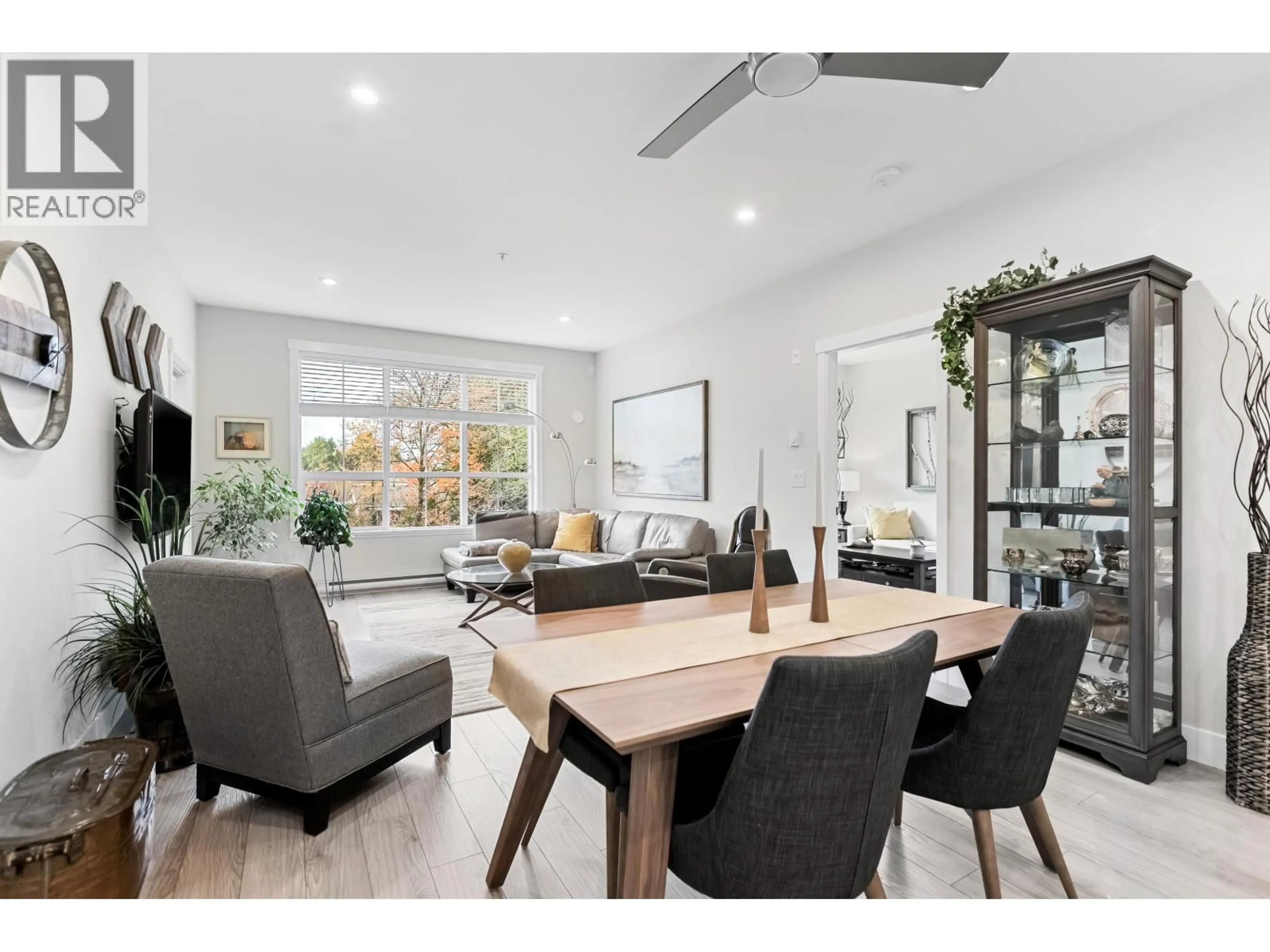 Unknown for 206 - 12367 224 STREET, Maple Ridge British Columbia V2X6B9