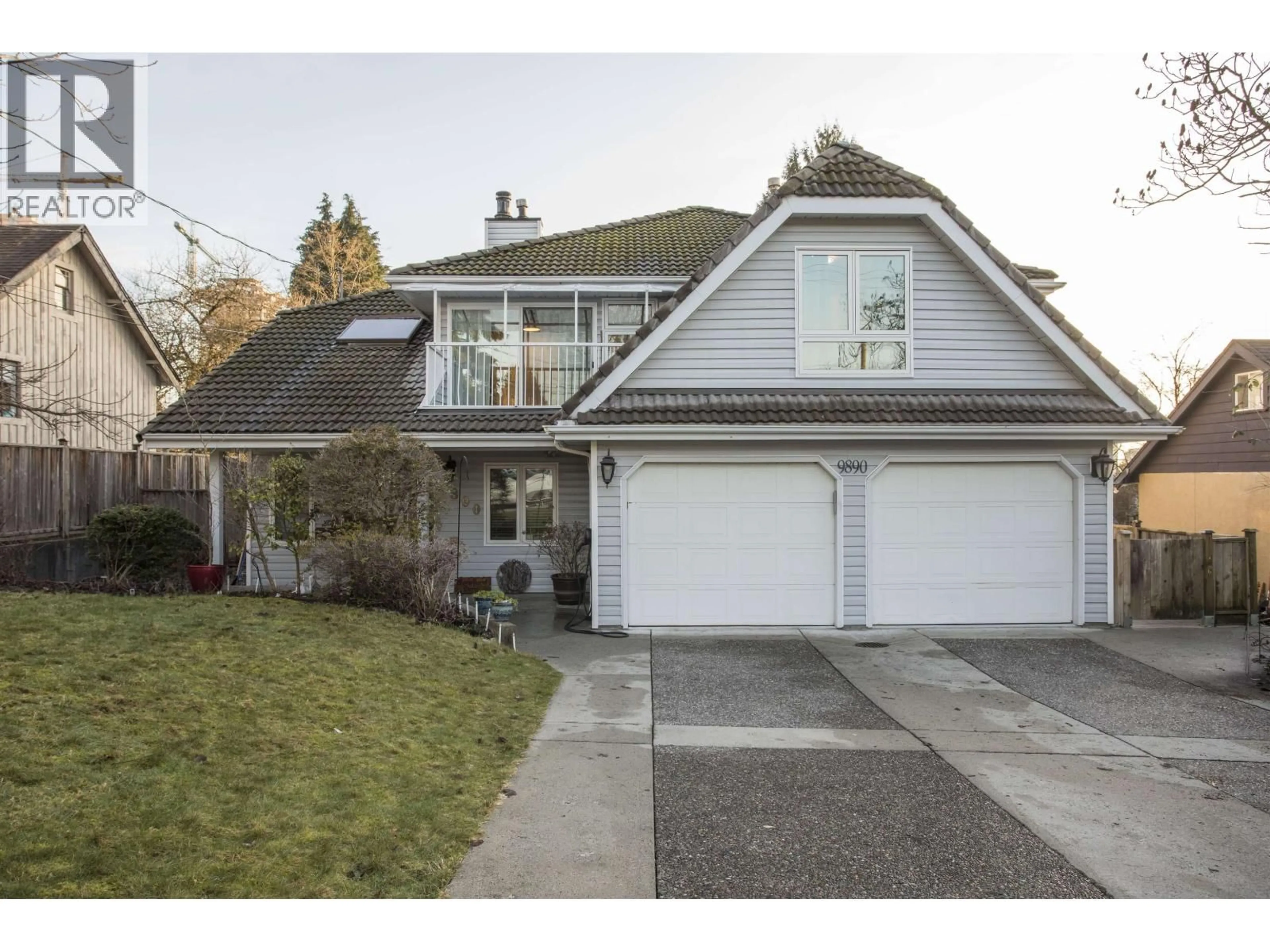 Home with vinyl exterior material, street for 9890 LYNDHURST STREET, Burnaby British Columbia V3J1G1