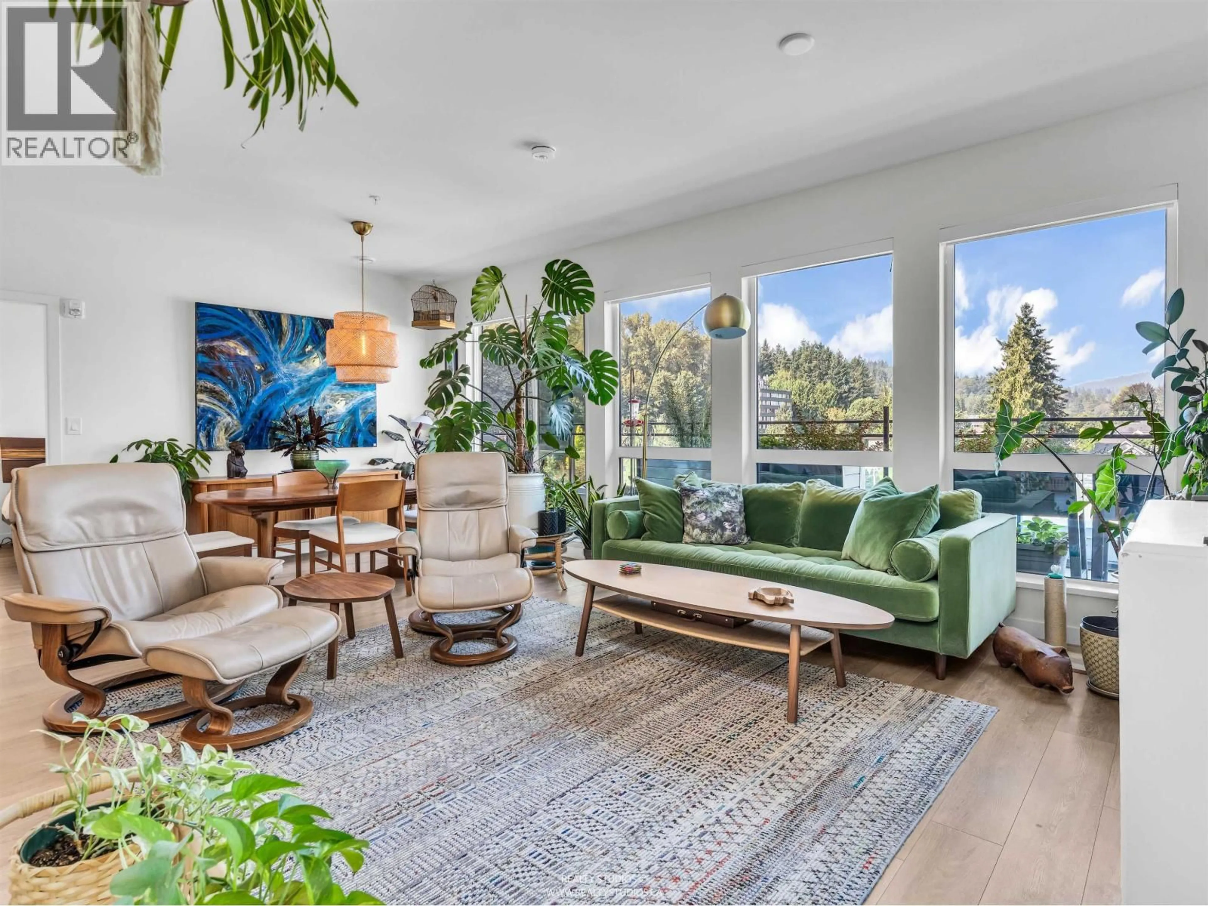 Living room with furniture, unknown for 608 - 3018 ST GEORGE STREET, Port Moody British Columbia V3H0L4