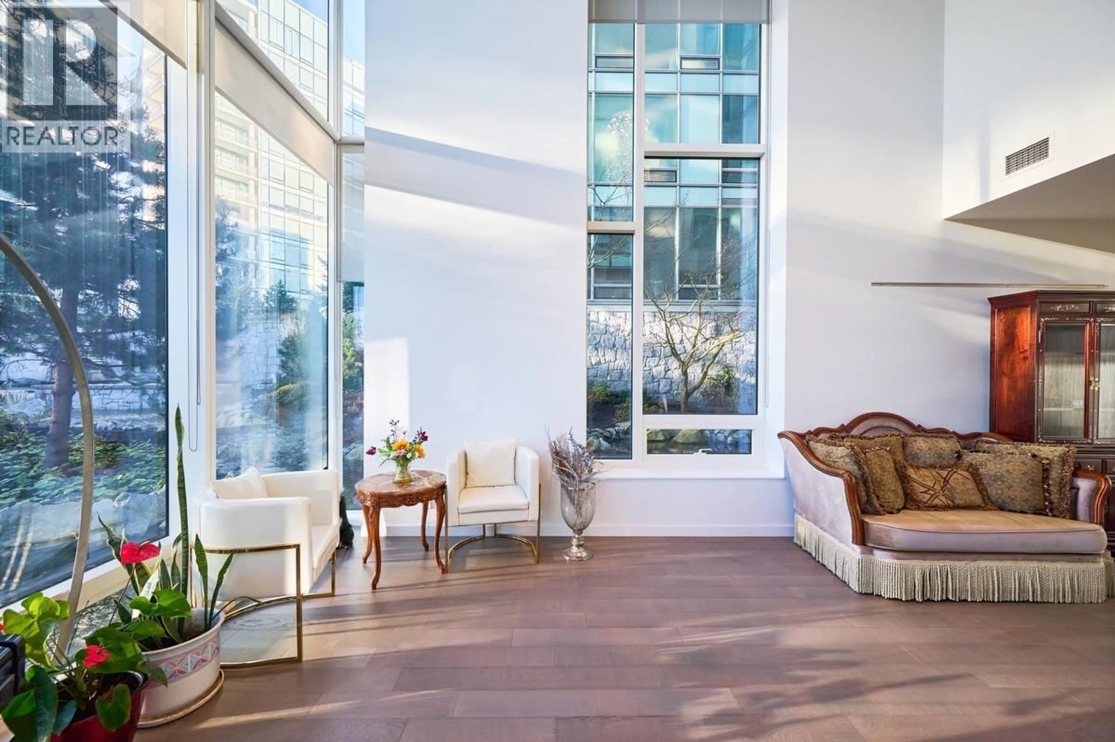 Indoor foyer for 103 - 5151 BRIGHOUSE WAY, Richmond British Columbia V7C0A6