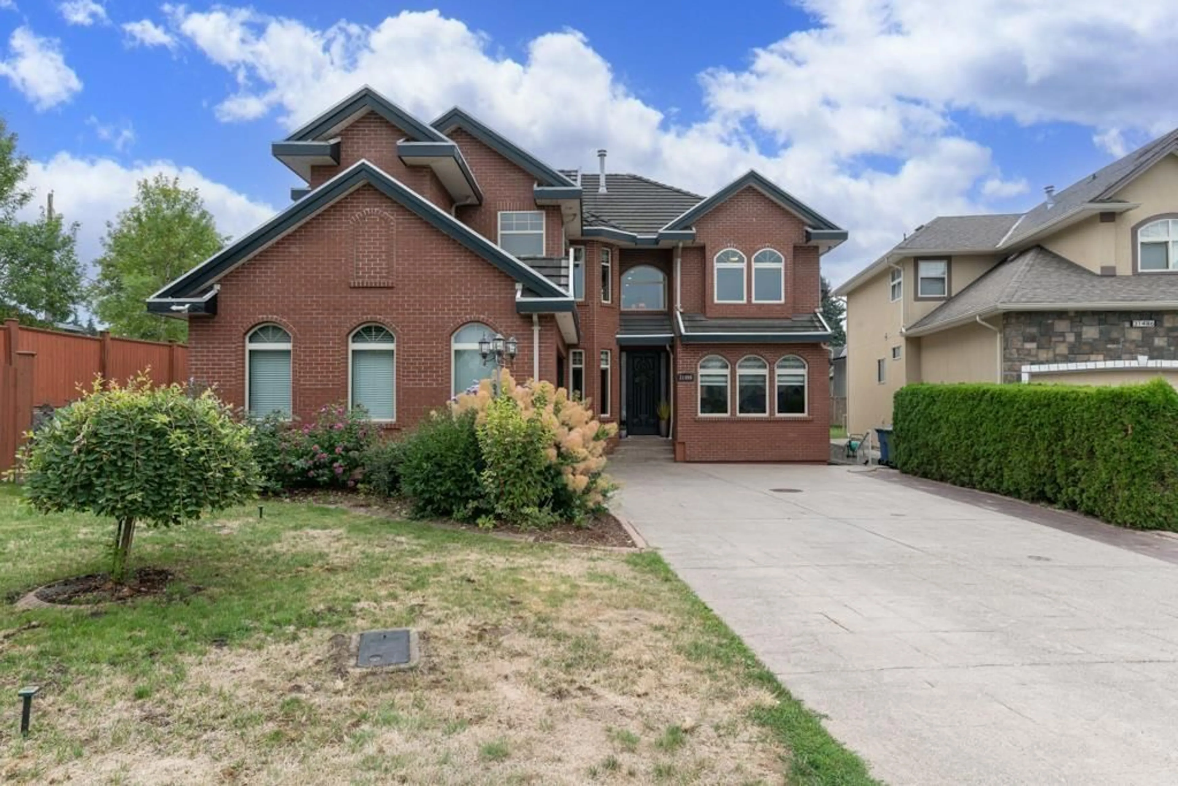 Home with brick exterior material, street for 31496 COUGAR COURT, Abbotsford British Columbia V2T6M7