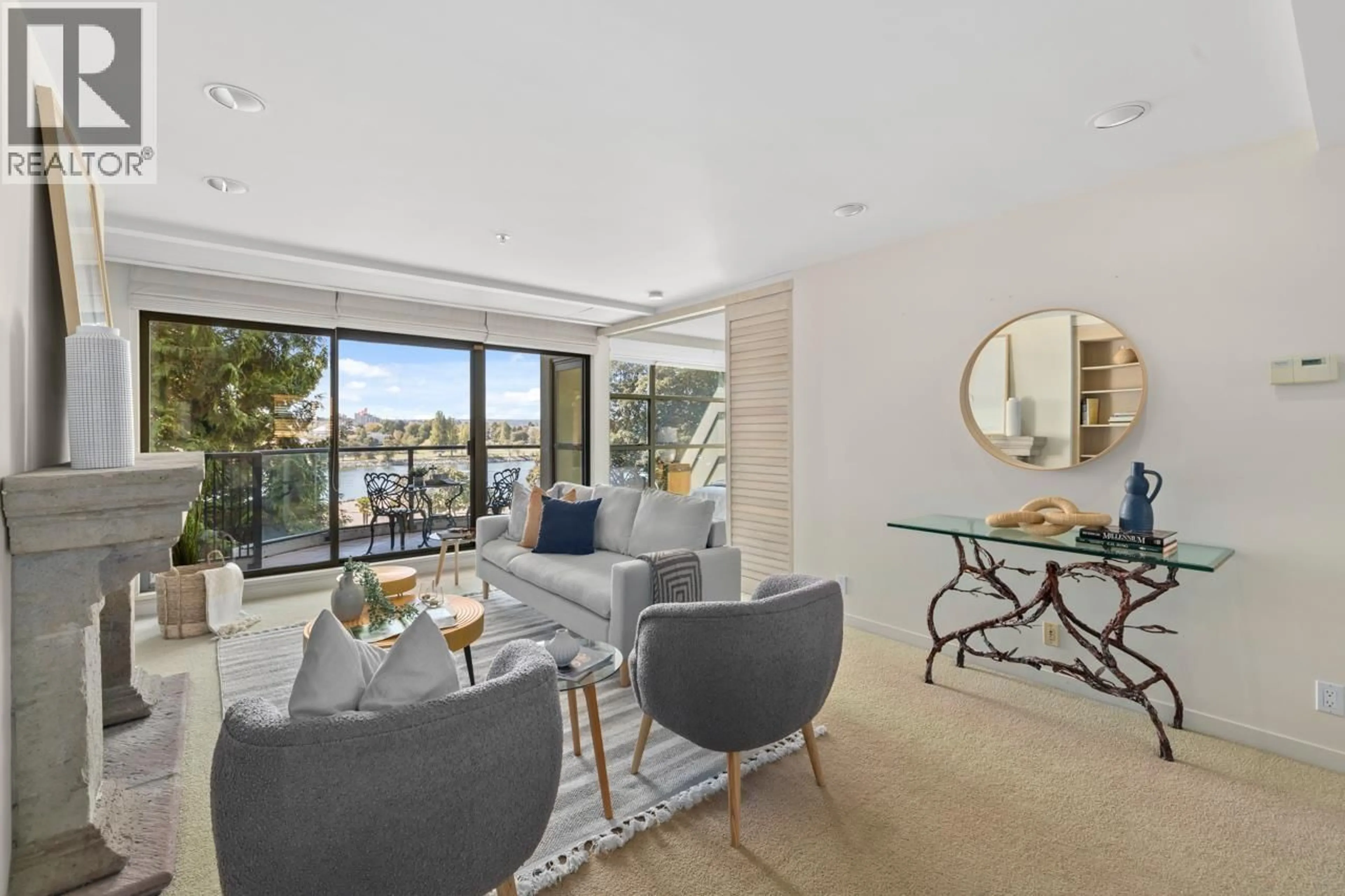 Living room with furniture, unknown for 404 - 1233 BEACH AVENUE, Vancouver British Columbia V6E1V4