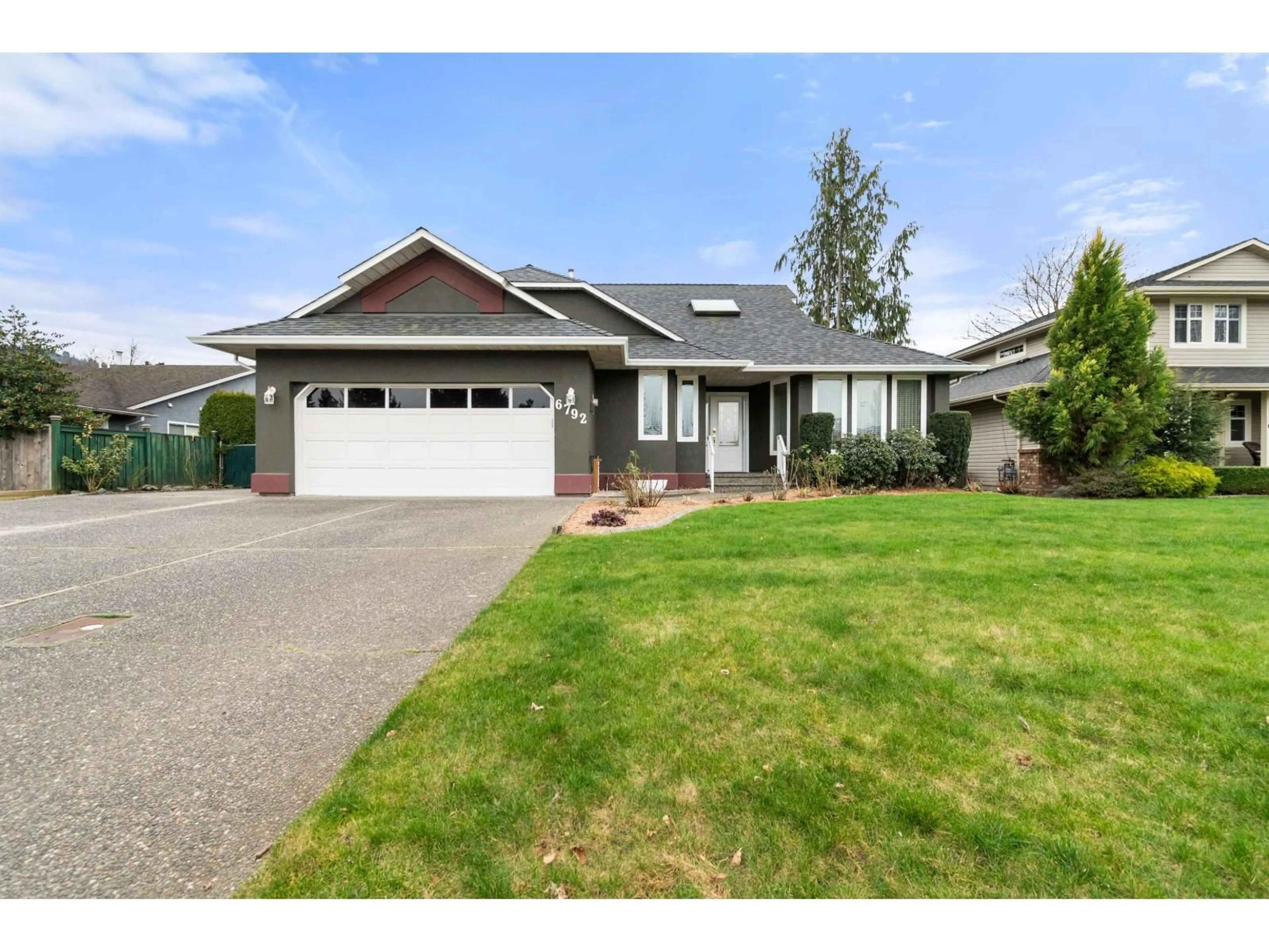 Home with vinyl exterior material, street for 6792 HENRY STREET, Chilliwack British Columbia V2R2W1