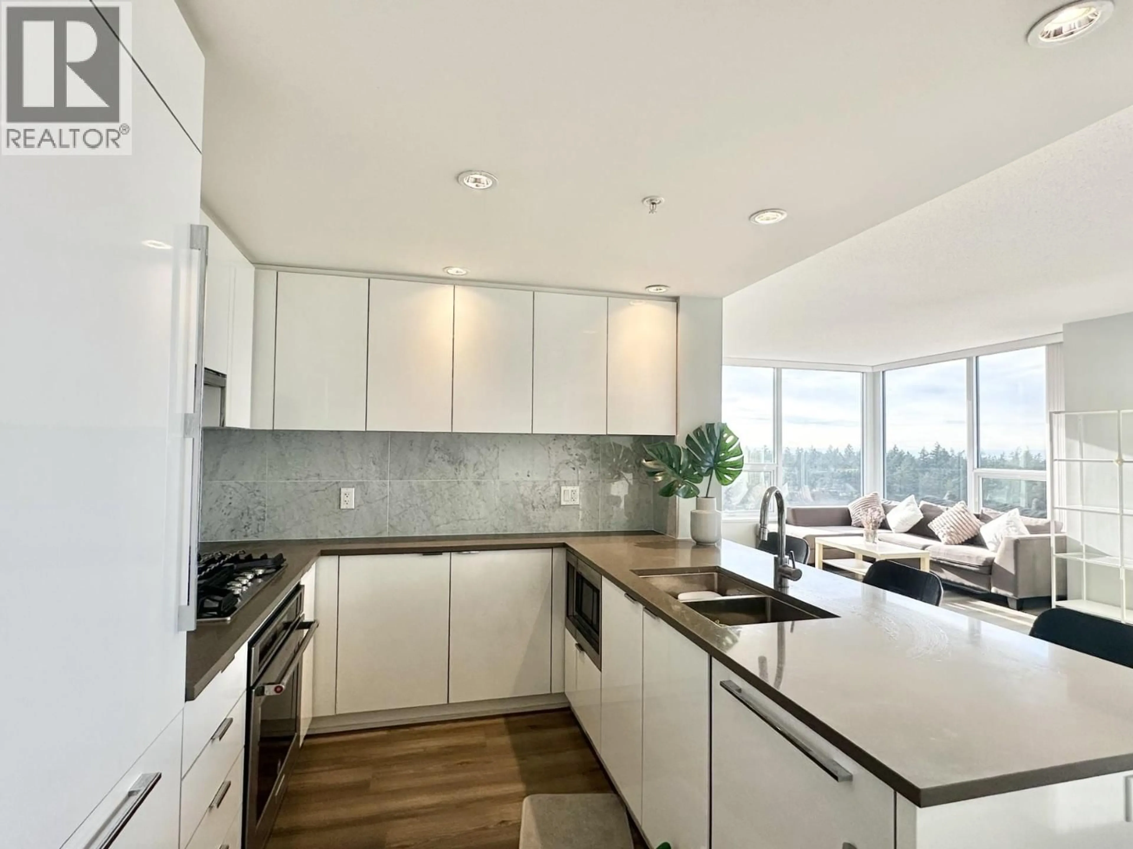 Contemporary kitchen, unknown for 2606 - 5883 BARKER AVENUE, Burnaby British Columbia V5H0G4