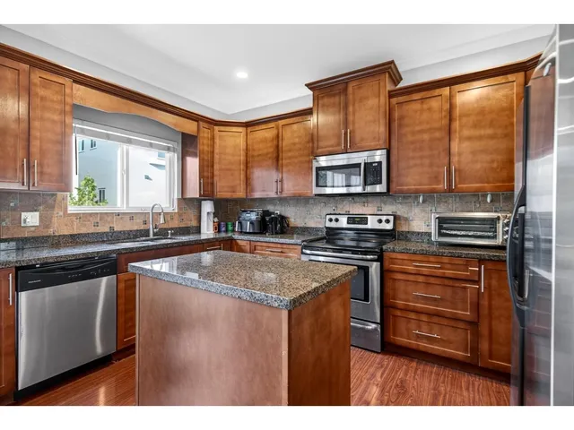 2363 157A STREET, Surrey 5