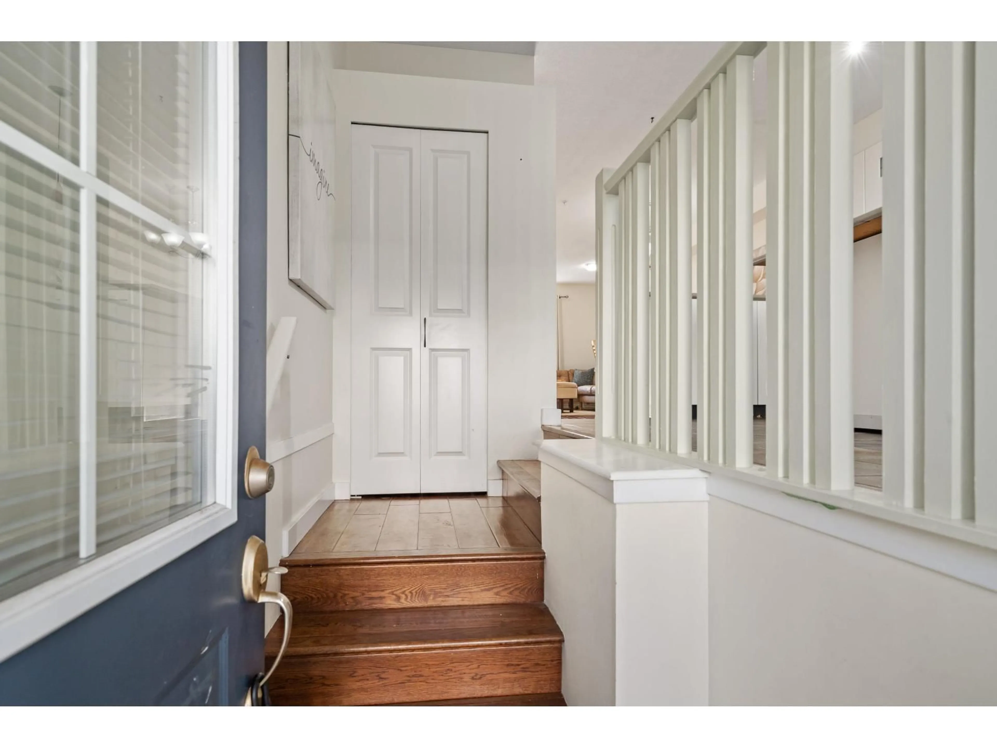 Indoor entryway for 205 - 20033 70 AVENUE, Langley British Columbia V2Y3A2