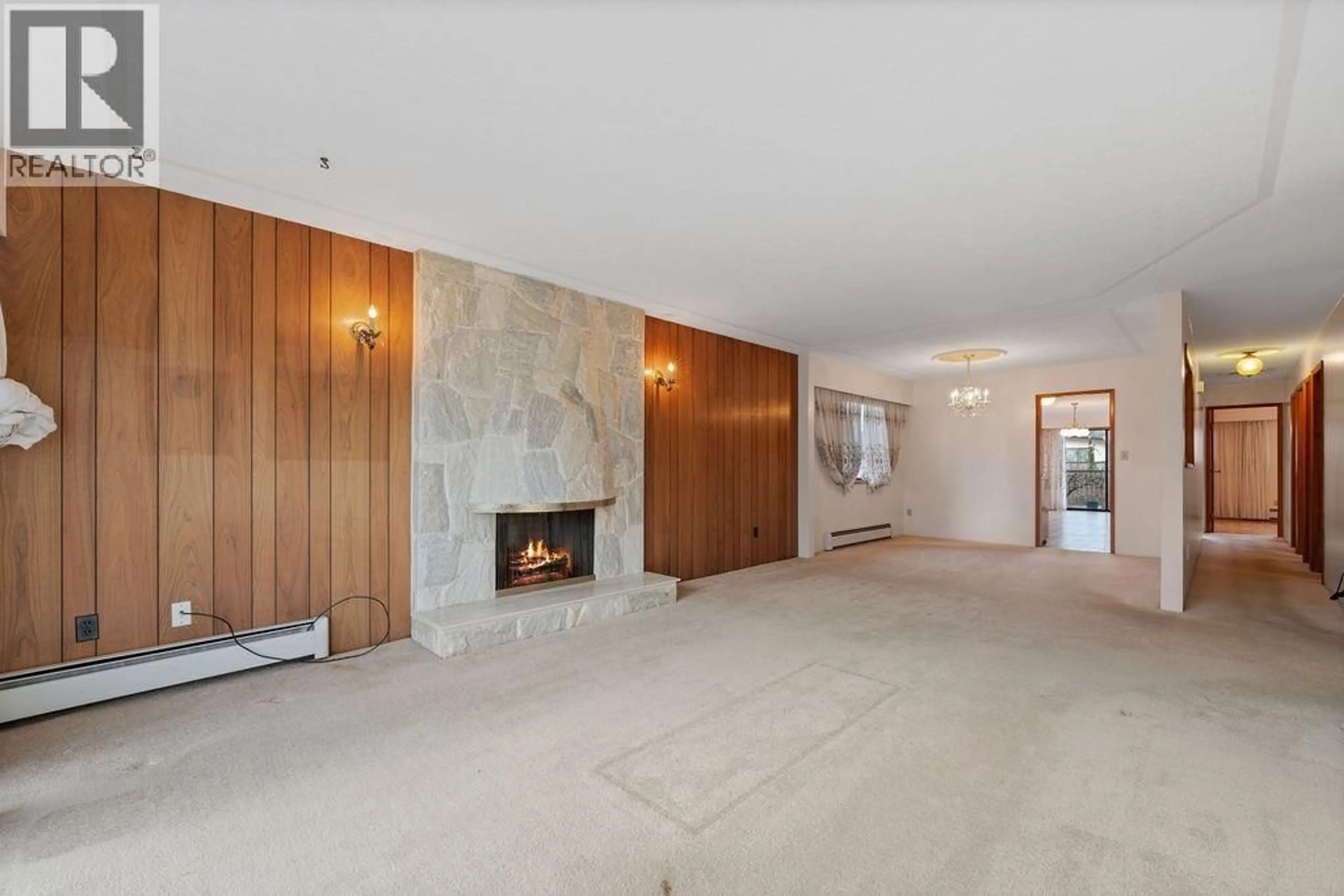 Lobby for 4581 UNION STREET, Burnaby British Columbia V5C2X9