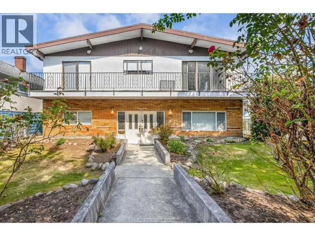 651 17TH AVENUE, Vancouver 2