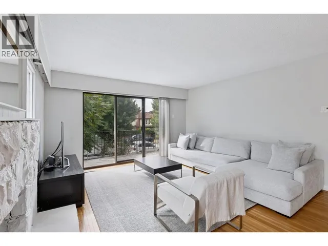 651 17TH AVENUE, Vancouver 4