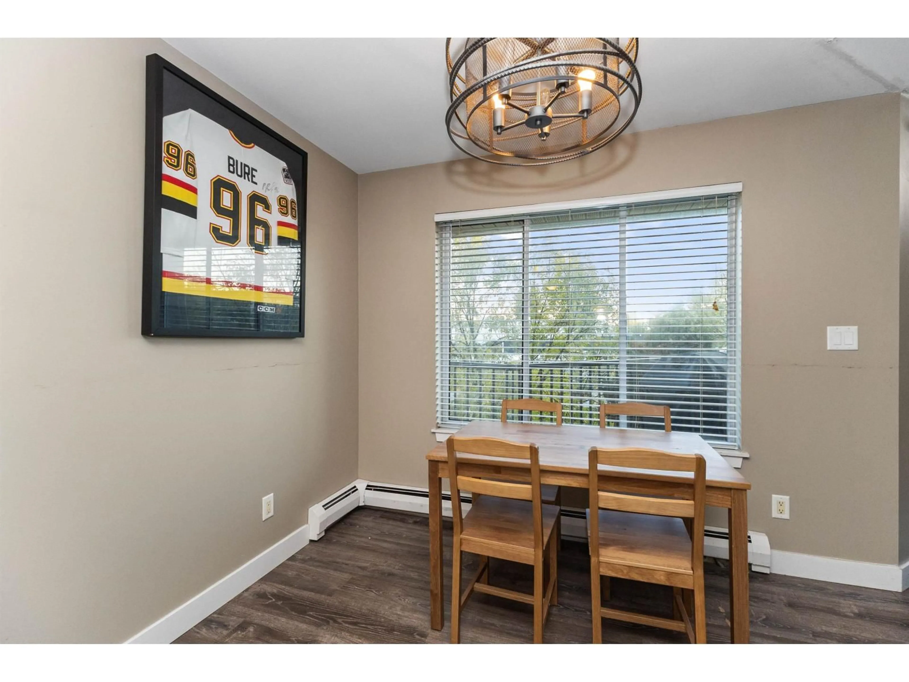 Dining room, wood/laminate floor for 315 - 32725 GEORGE FERGUSON WAY, Abbotsford British Columbia V2T5M5