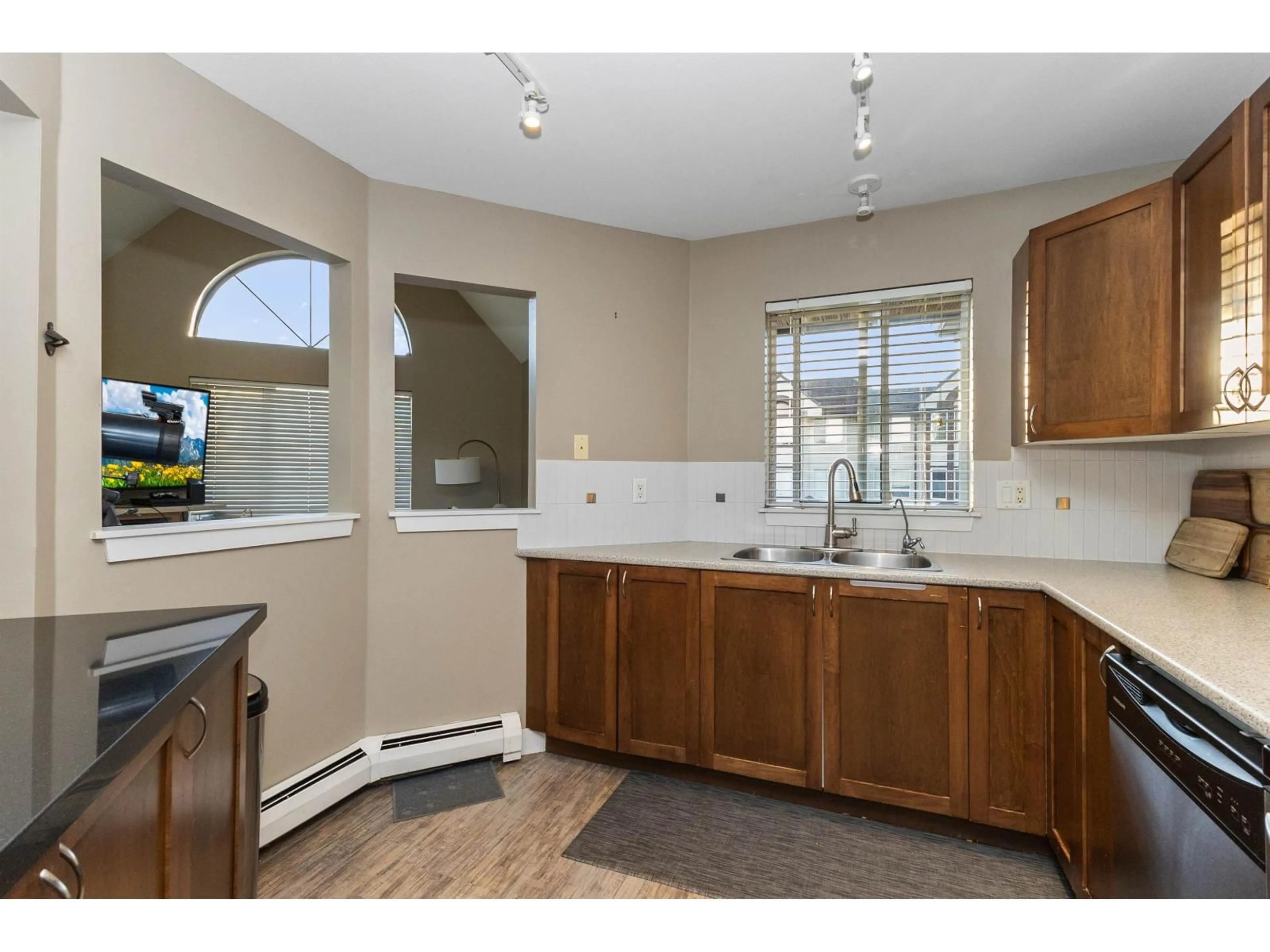 Standard kitchen, unknown for 315 - 32725 GEORGE FERGUSON WAY, Abbotsford British Columbia V2T5M5