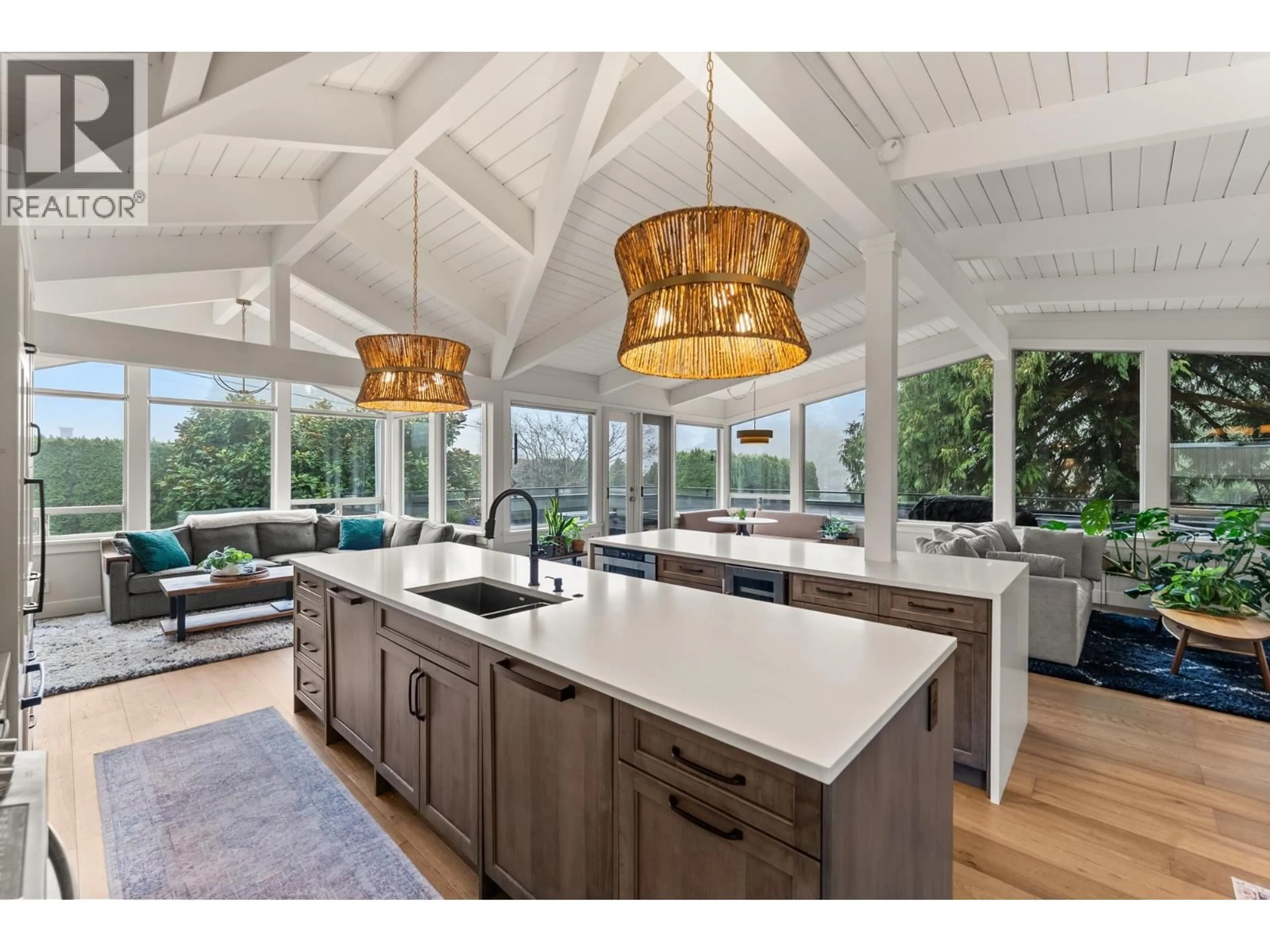 Open concept kitchen, unknown for 980 PACIFIC DRIVE, Delta British Columbia V4M2K4