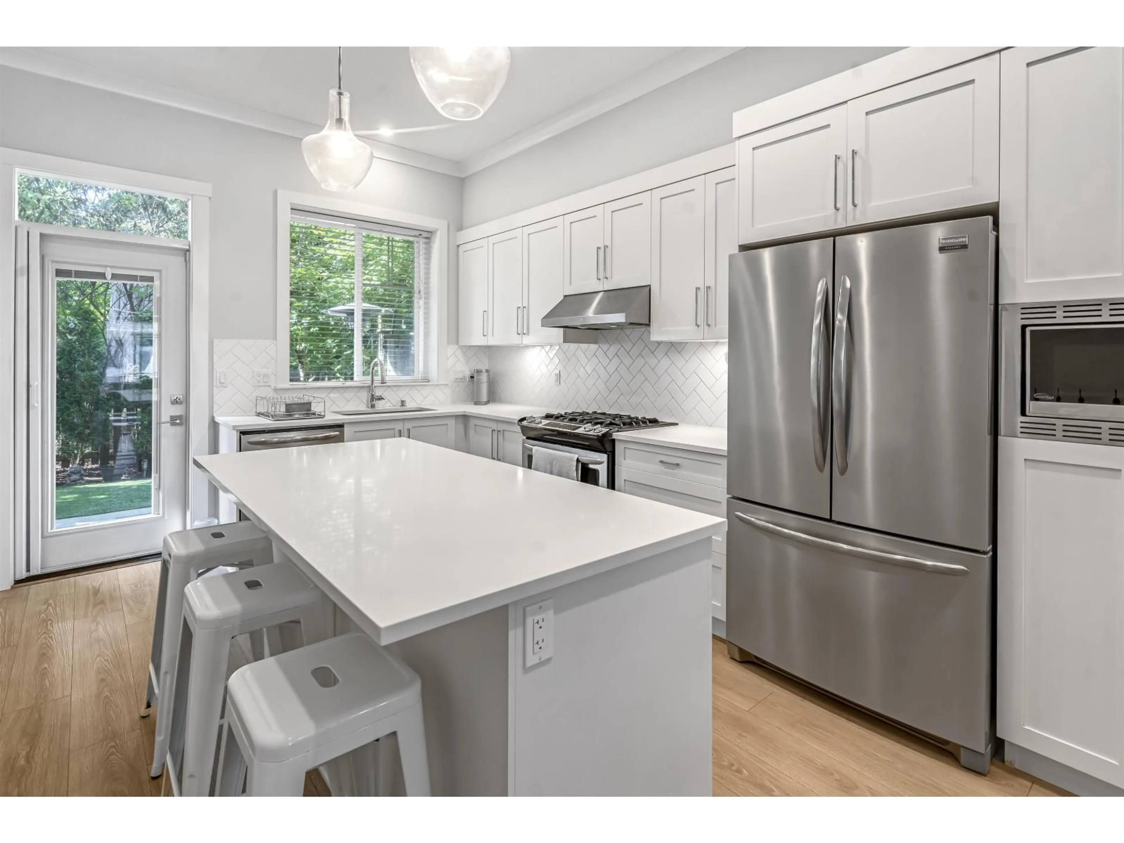 Open concept kitchen, unknown for 50 - 2855 158 STREET, Surrey British Columbia V3Z0P5
