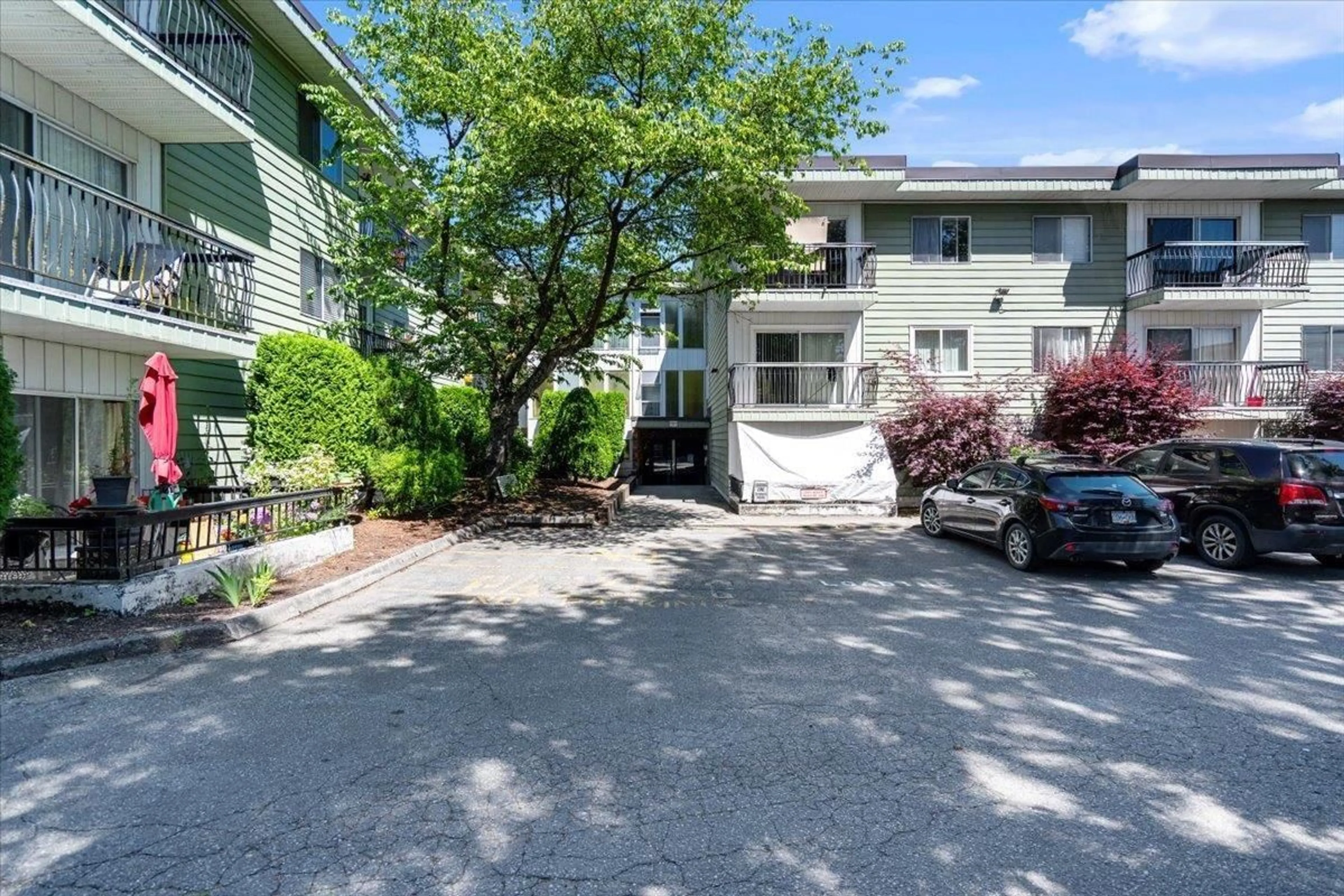 Patio, street for 168C - 8635 120 STREET, Delta British Columbia V4C6R5