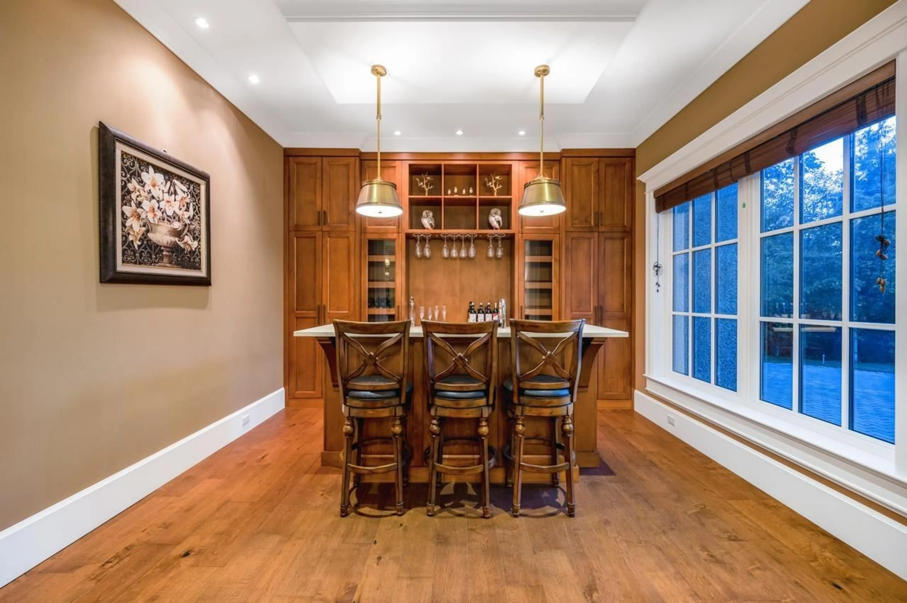Open concept kitchen, wood/laminate floor for 2923 WOODCREST PLACE, Surrey British Columbia V4P2K8