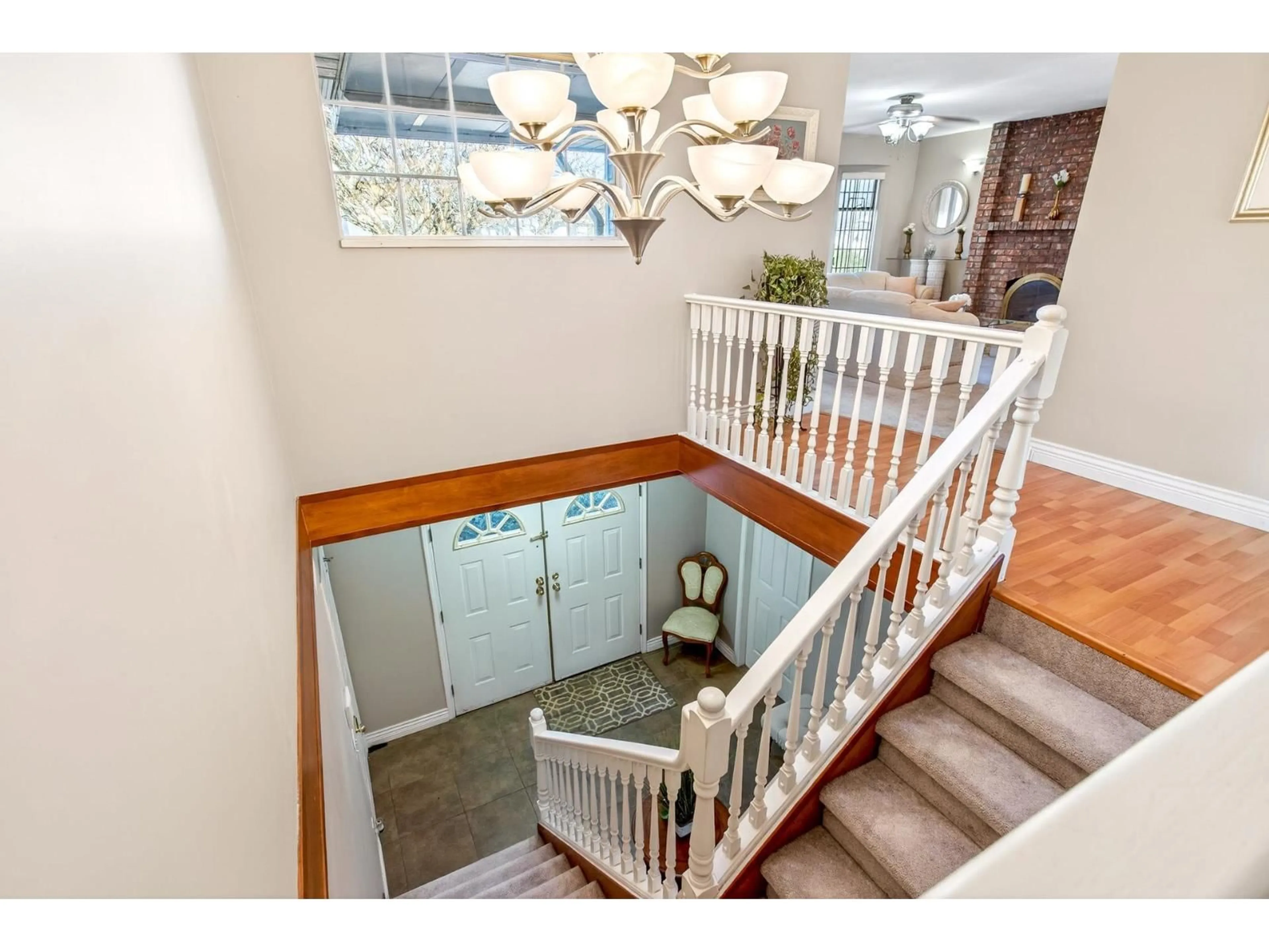 Unknown for 15110 95A AVENUE, Surrey British Columbia V3R1E5