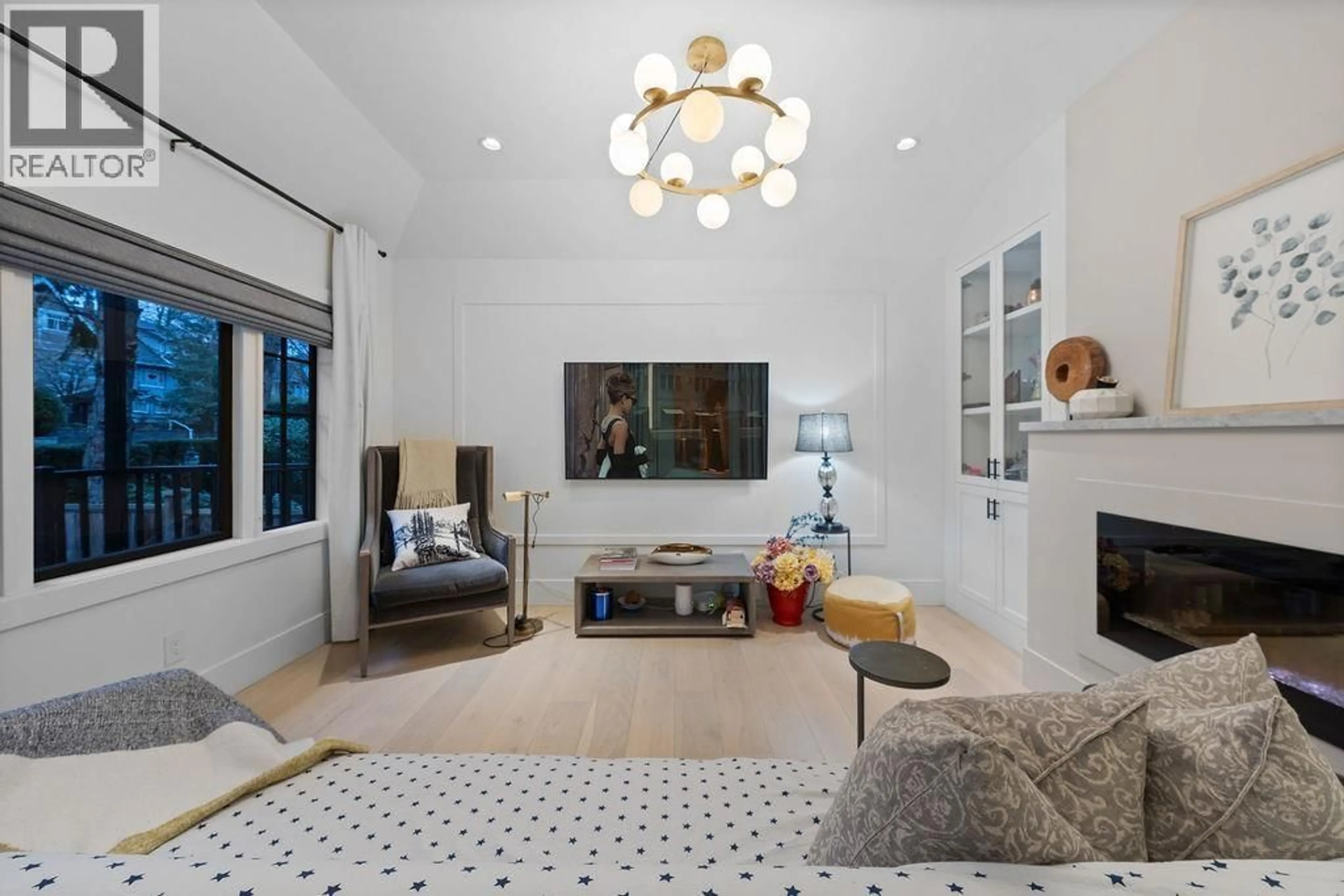 Living room with furniture, unknown for 3264 38TH AVENUE, Vancouver British Columbia V6N2X6