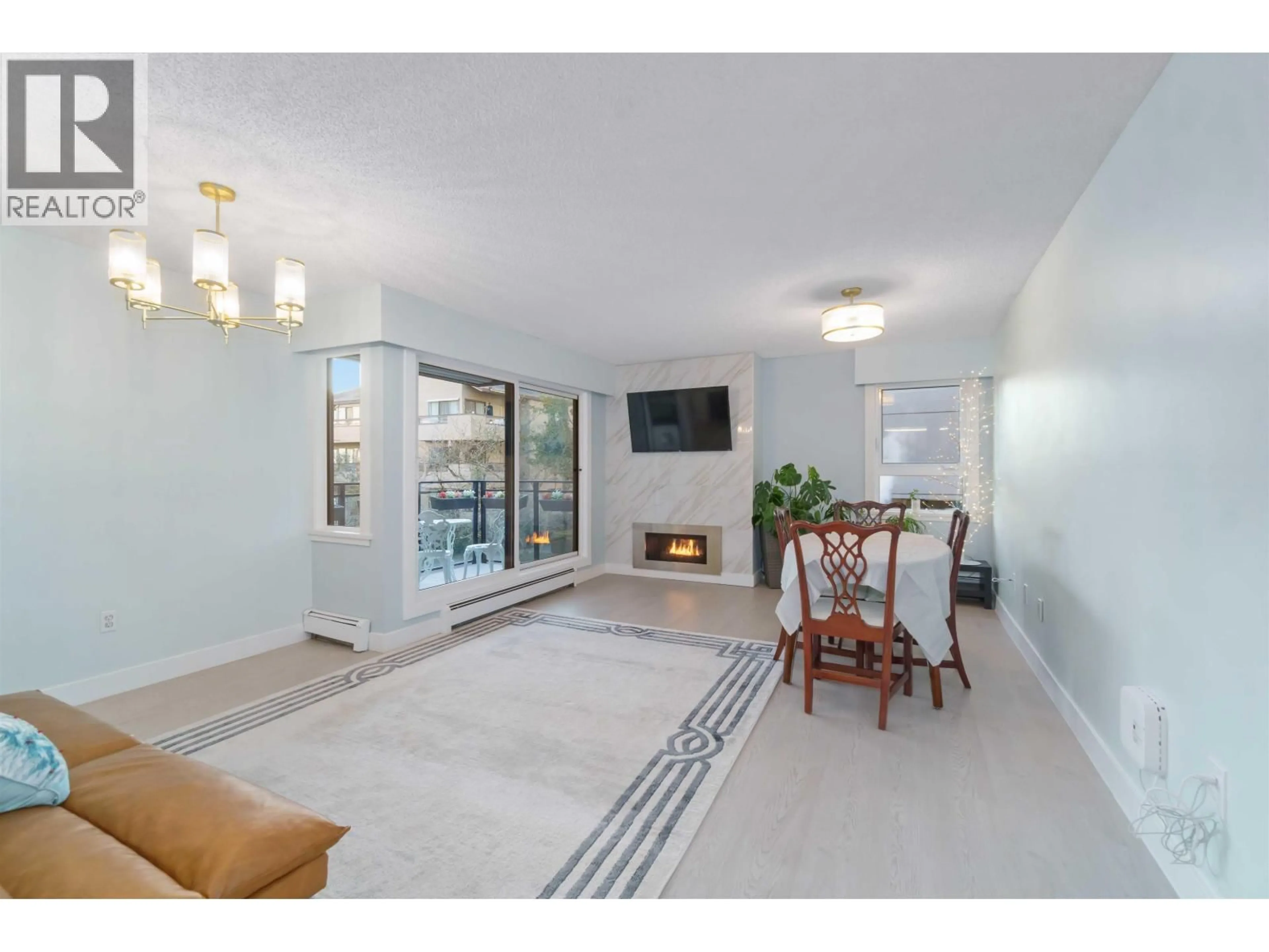 Unknown for 206 - 1340 DUCHESS AVENUE, West Vancouver British Columbia V7T1H6