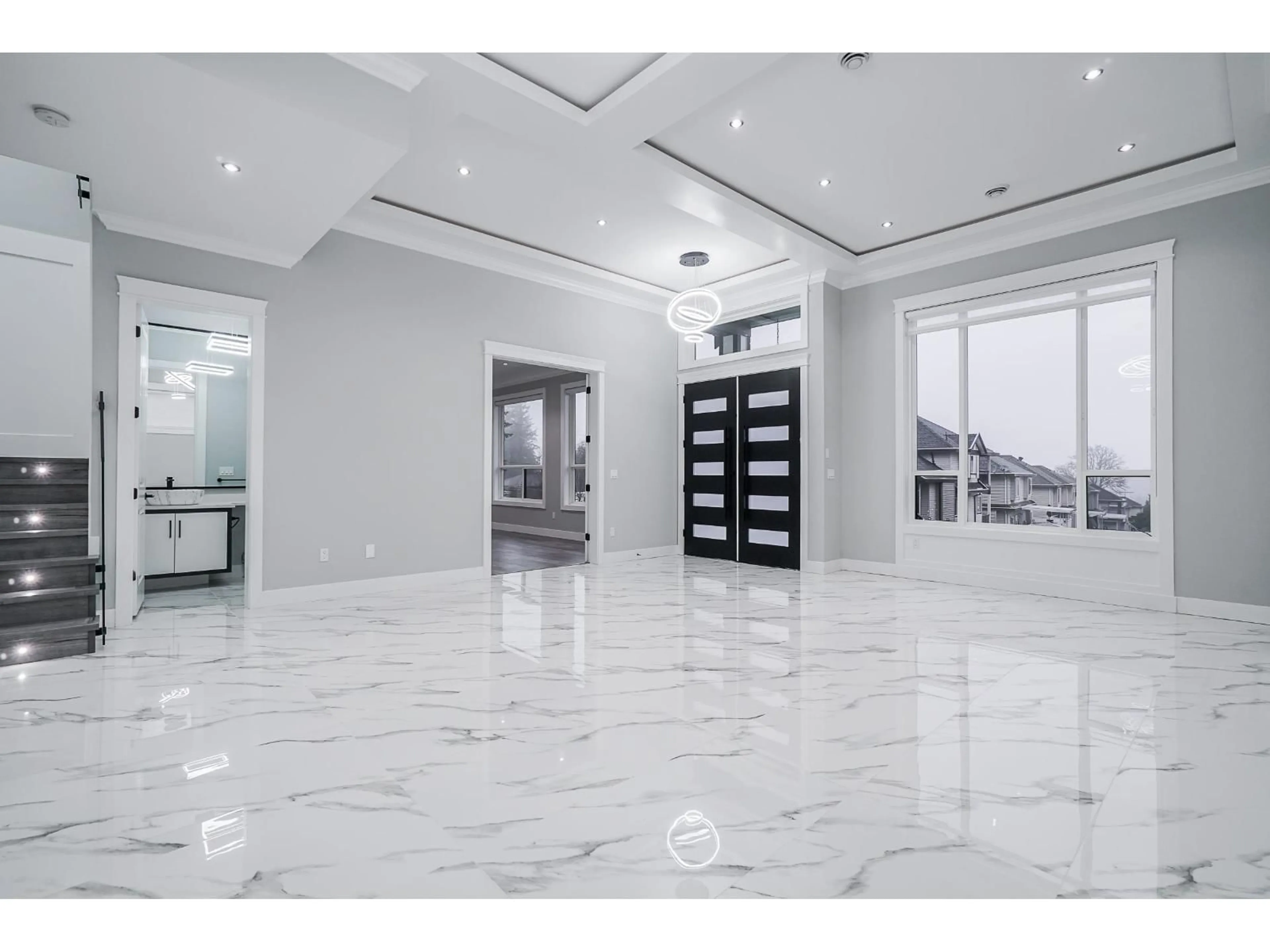 Indoor foyer for 14220 114 AVENUE, Surrey British Columbia V3R1P2