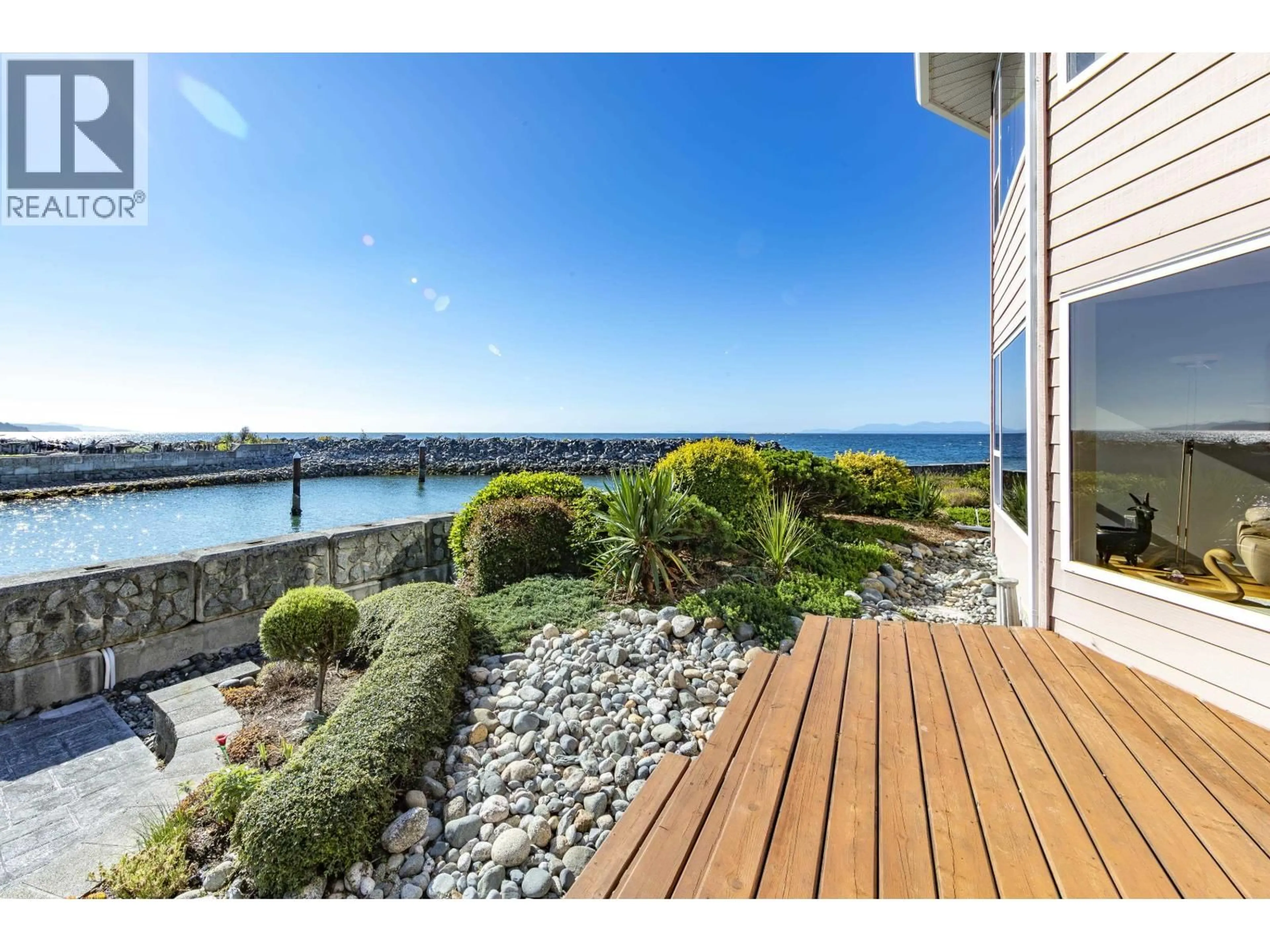 Patio, water/lake/river/ocean view for 226 - 1585 FIELD ROAD, Sechelt British Columbia V7Z0H1