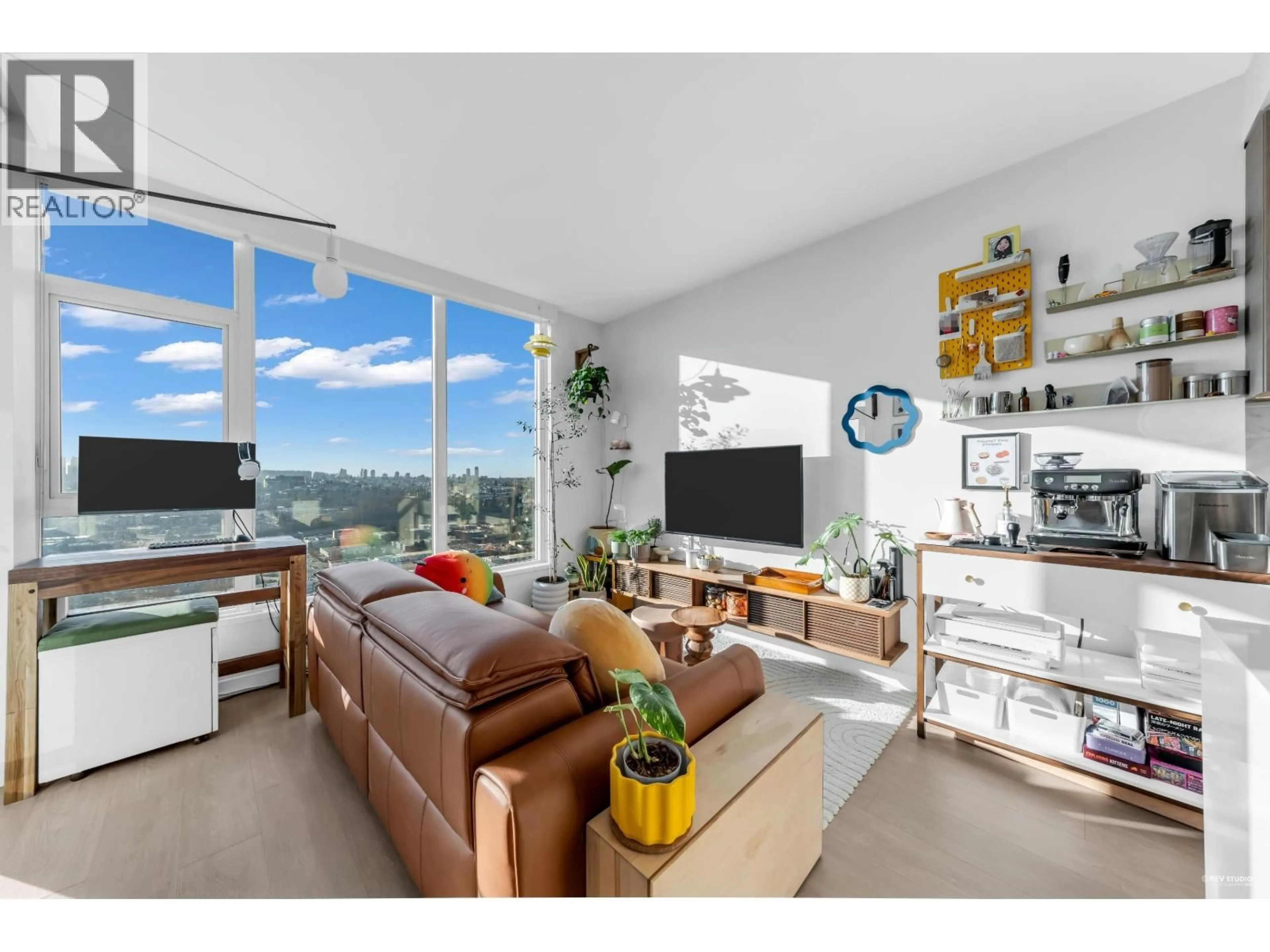 Living room with furniture, unknown for 3311 - 4168 LOUGHEED HIGHWAY, Burnaby British Columbia V5C0N9