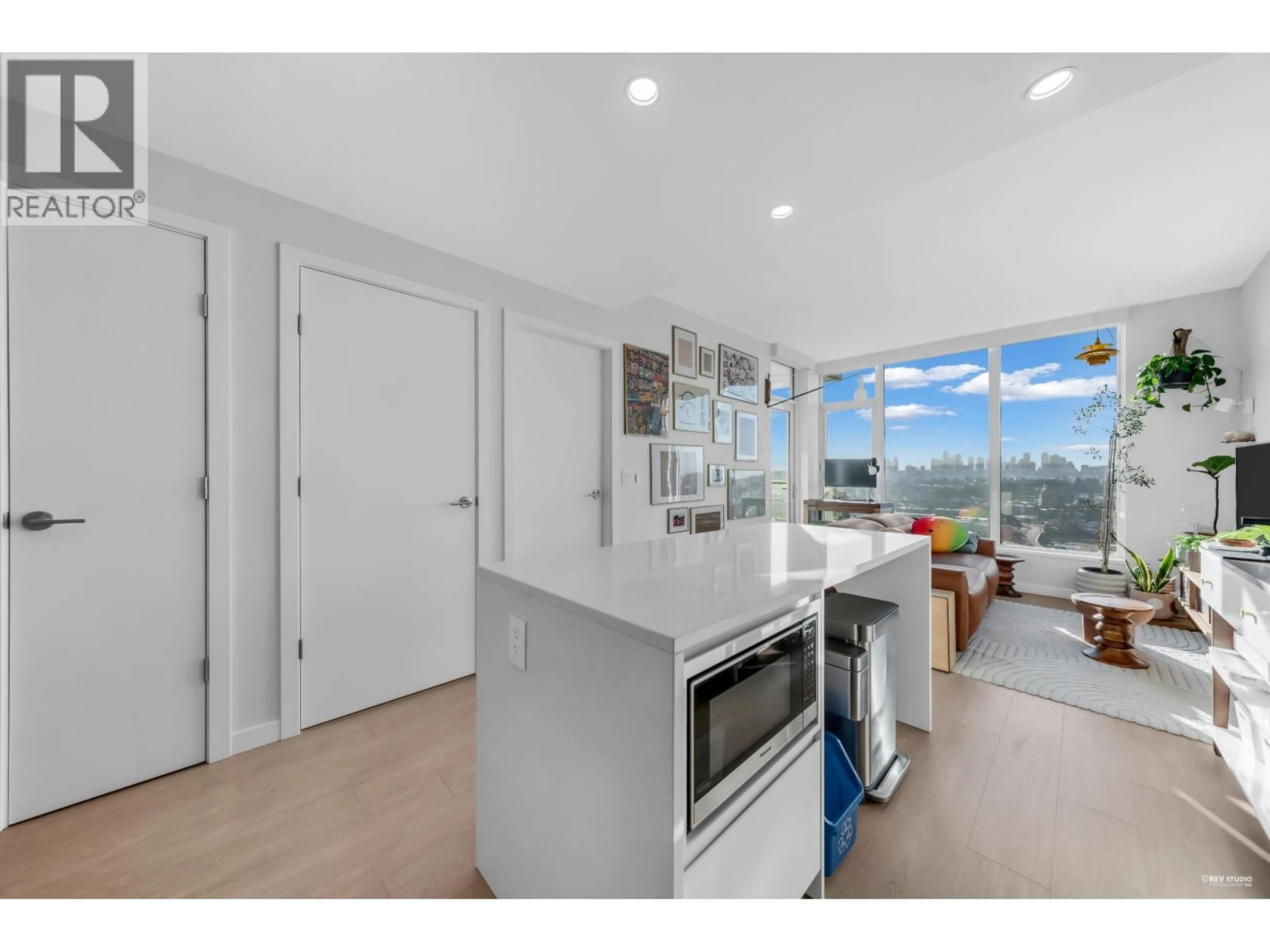 Open concept kitchen, unknown for 3311 - 4168 LOUGHEED HIGHWAY, Burnaby British Columbia V5C0N9