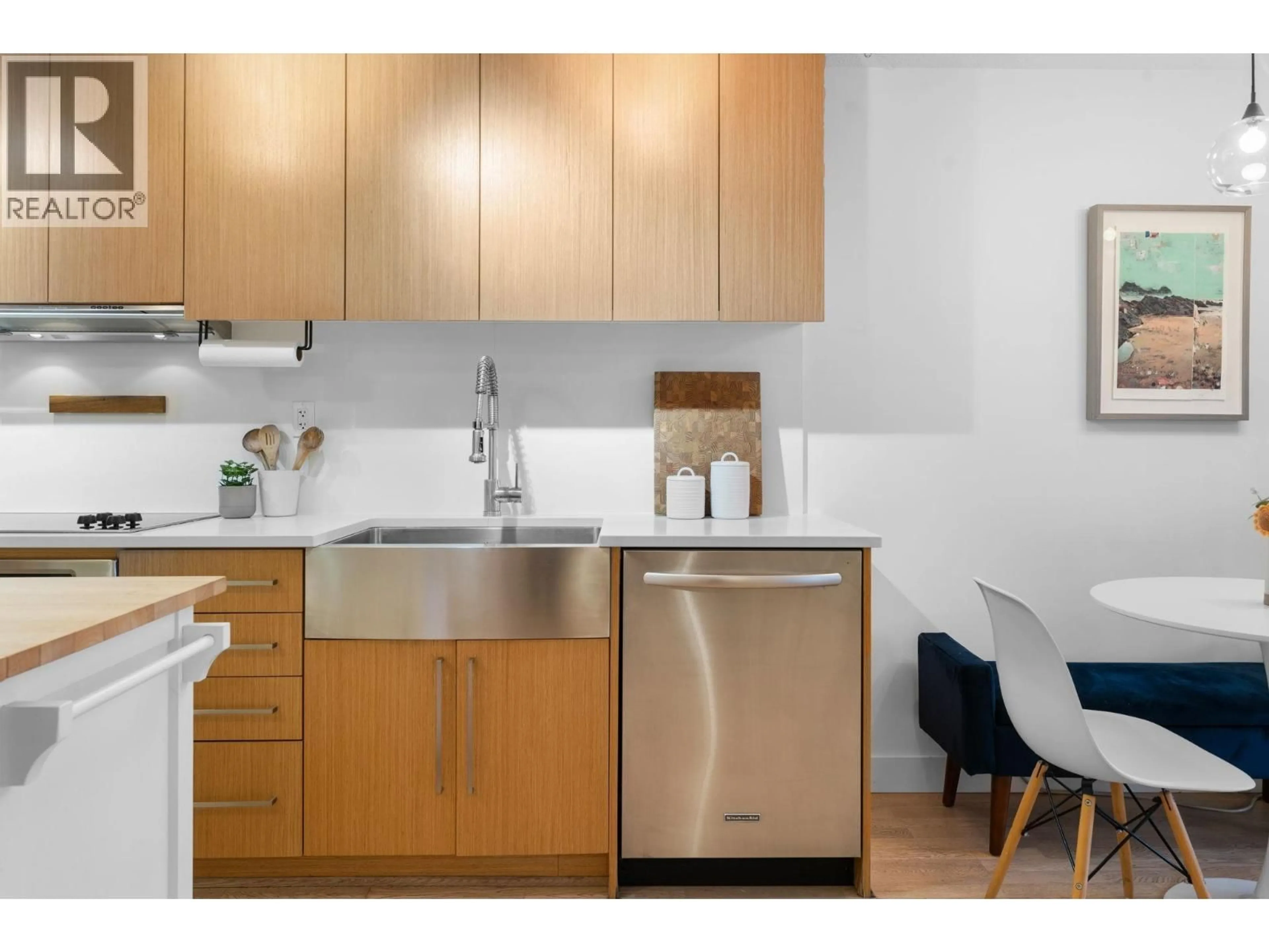 Standard kitchen, unknown for 471 - 250 6TH AVENUE, Vancouver British Columbia V5T0B7