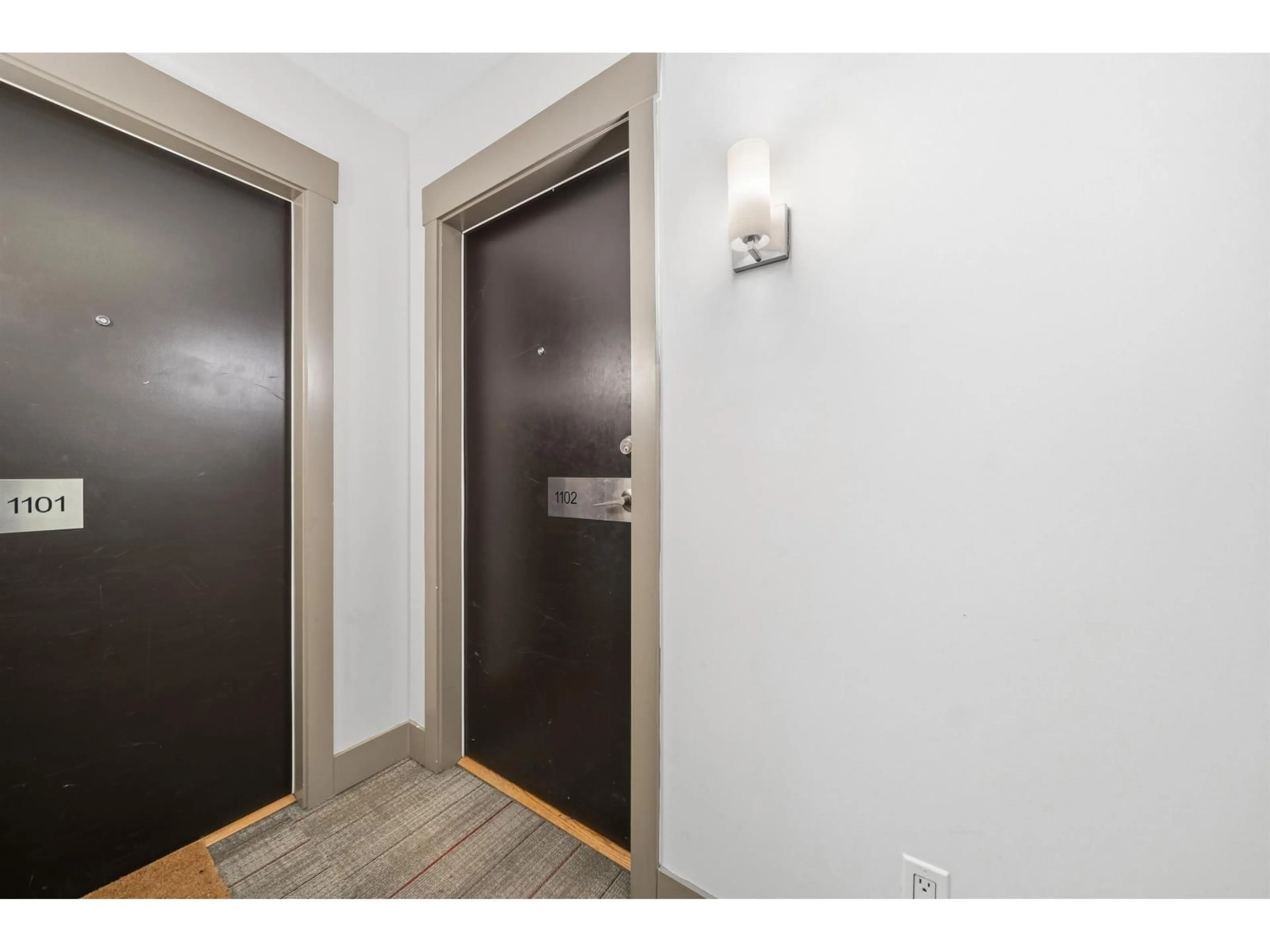 Indoor entryway for 1102 - 13380 108 AVENUE, Surrey British Columbia V3T0E7