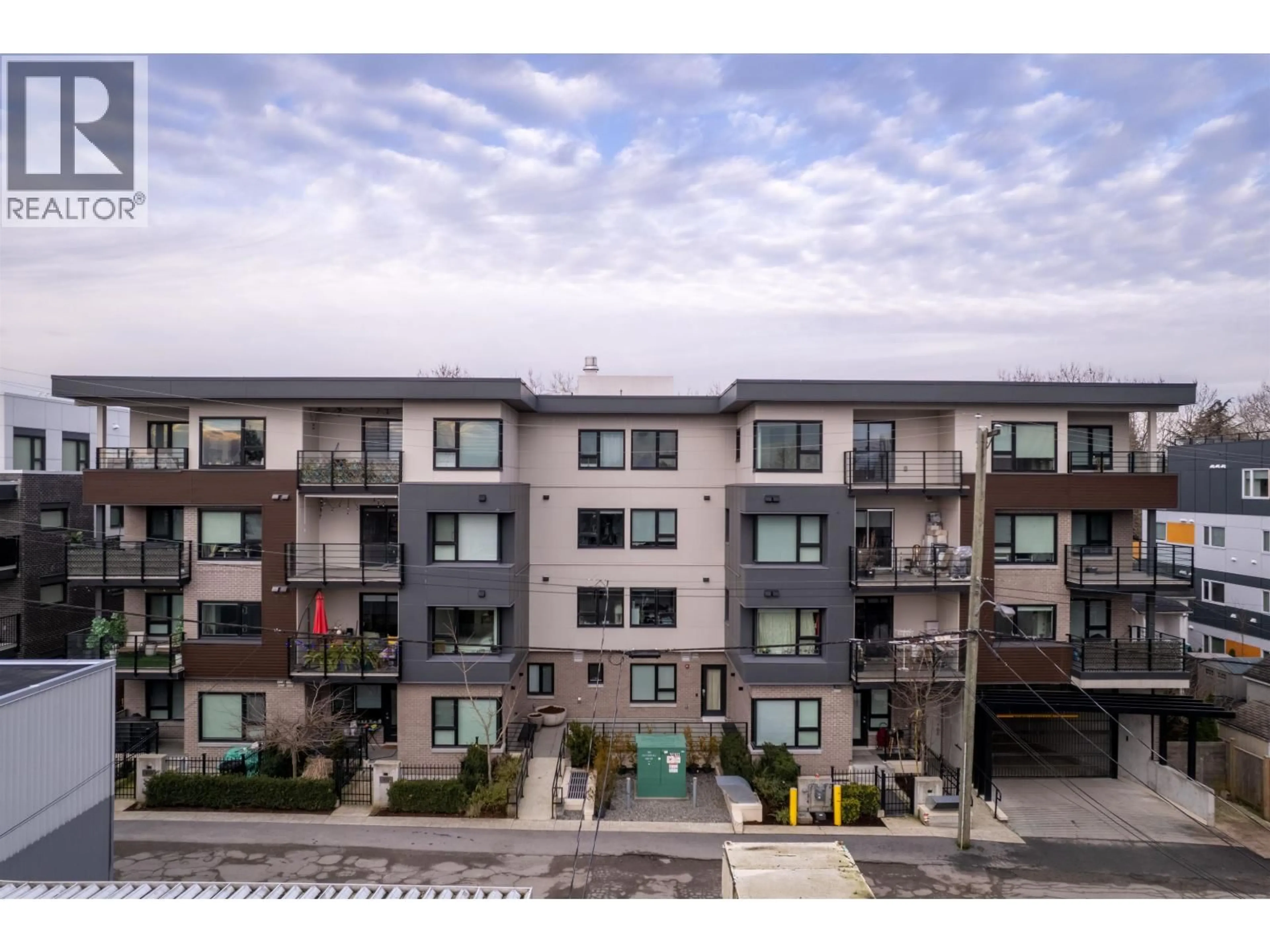 A pic from outside/outdoor area/front of a property/back of a property/a pic from drone, unknown for 405 - 2666 DUKE STREET, Vancouver British Columbia V5R4S9