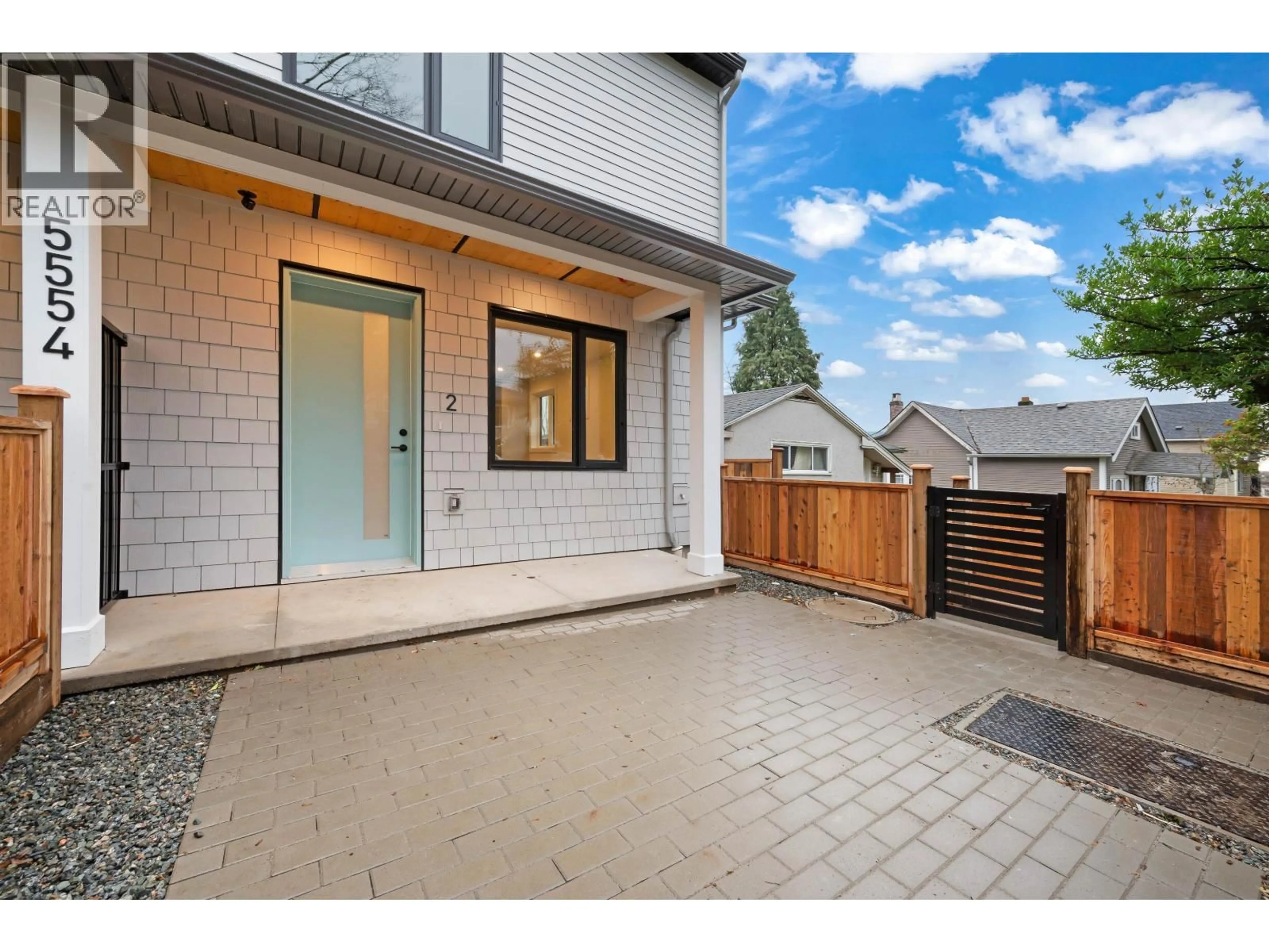 Patio, street for 4 - 5554 CULLODEN STREET, Vancouver British Columbia V5W3R8