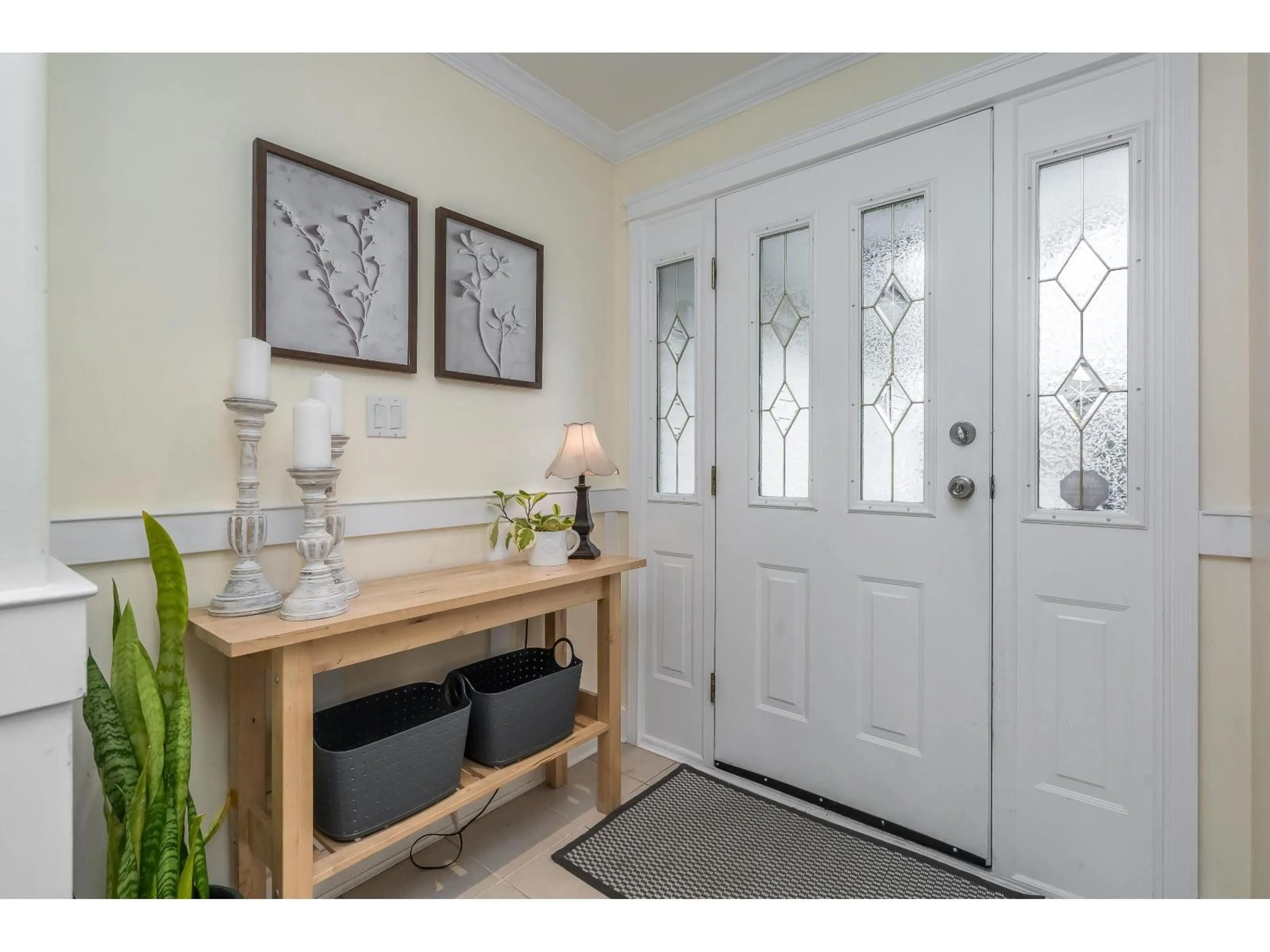 Indoor entryway for 4739 223 STREET, Langley British Columbia V2Z1M5