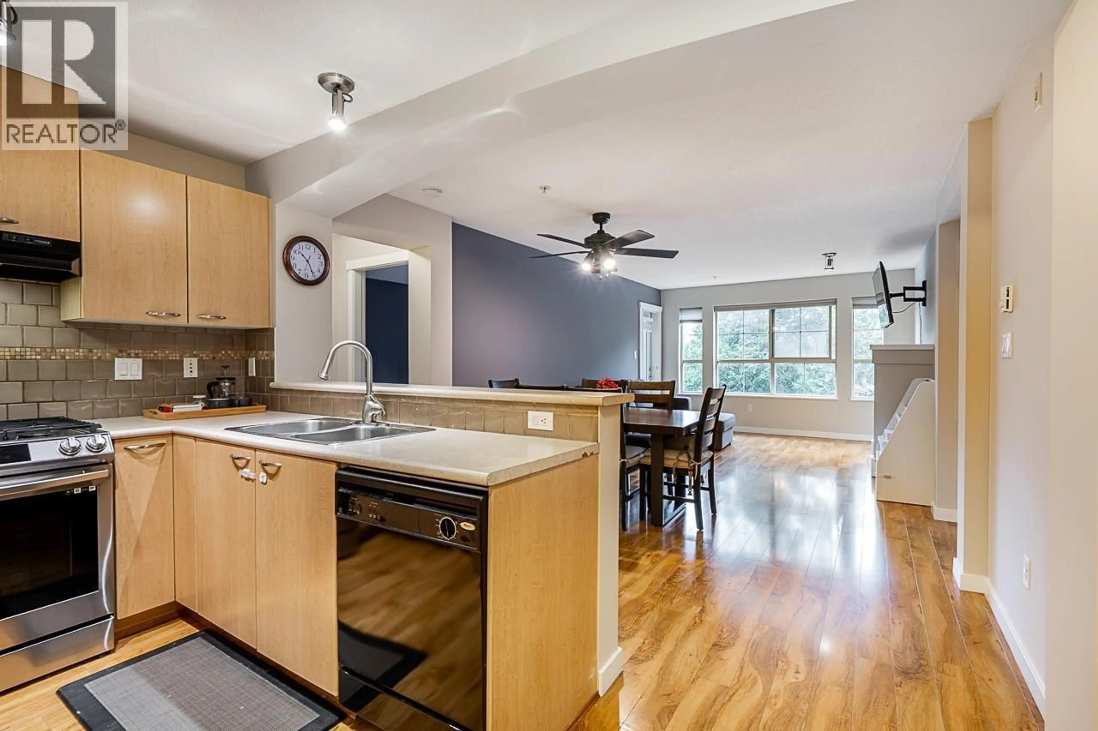 Open concept kitchen, unknown for 211 - 2958 SILVER SPRINGS BOULEVARD, Coquitlam British Columbia V3E3R9