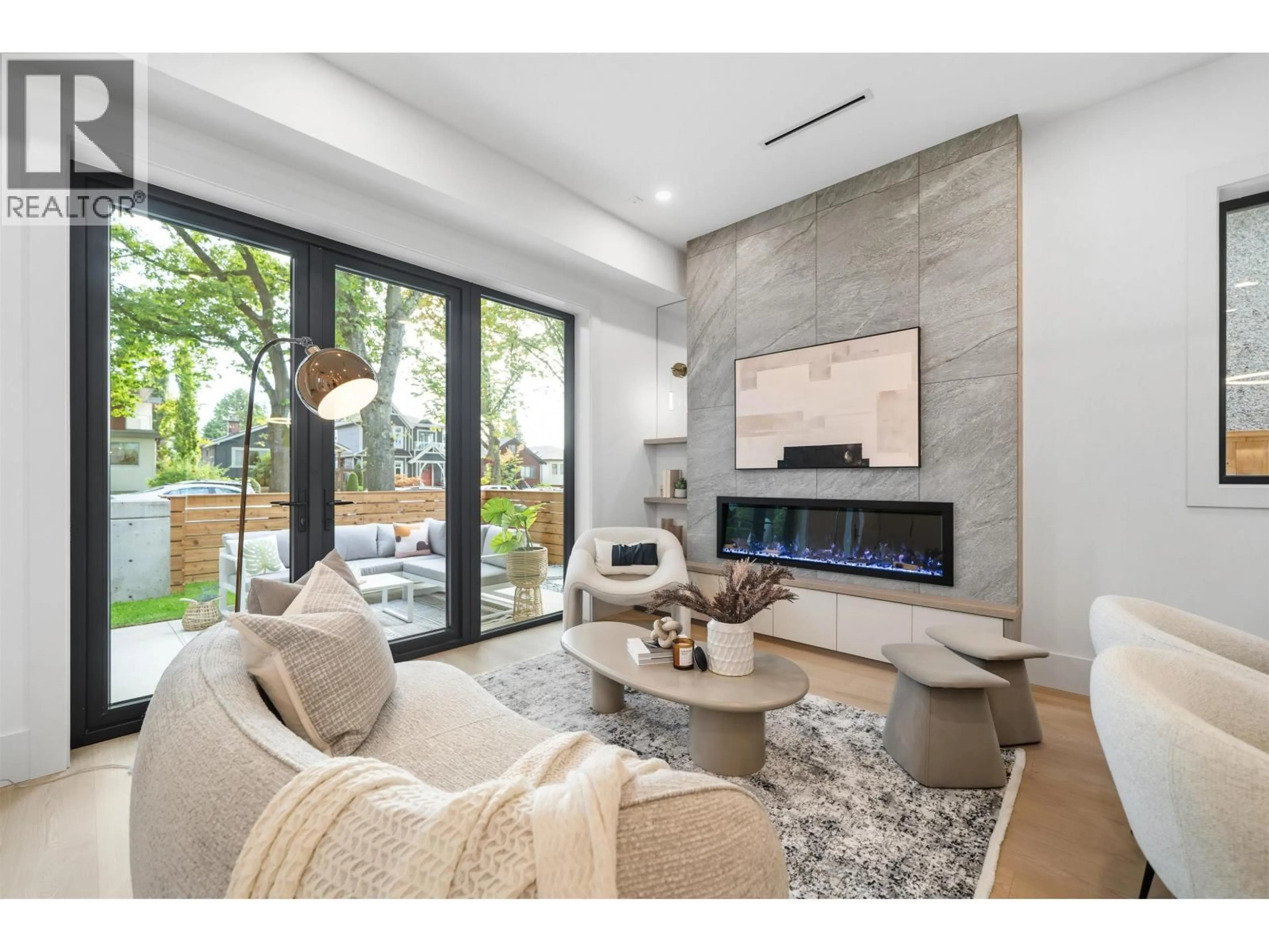 Living room with furniture, unknown for 2493 ETON STREET, Vancouver British Columbia V5K1J6