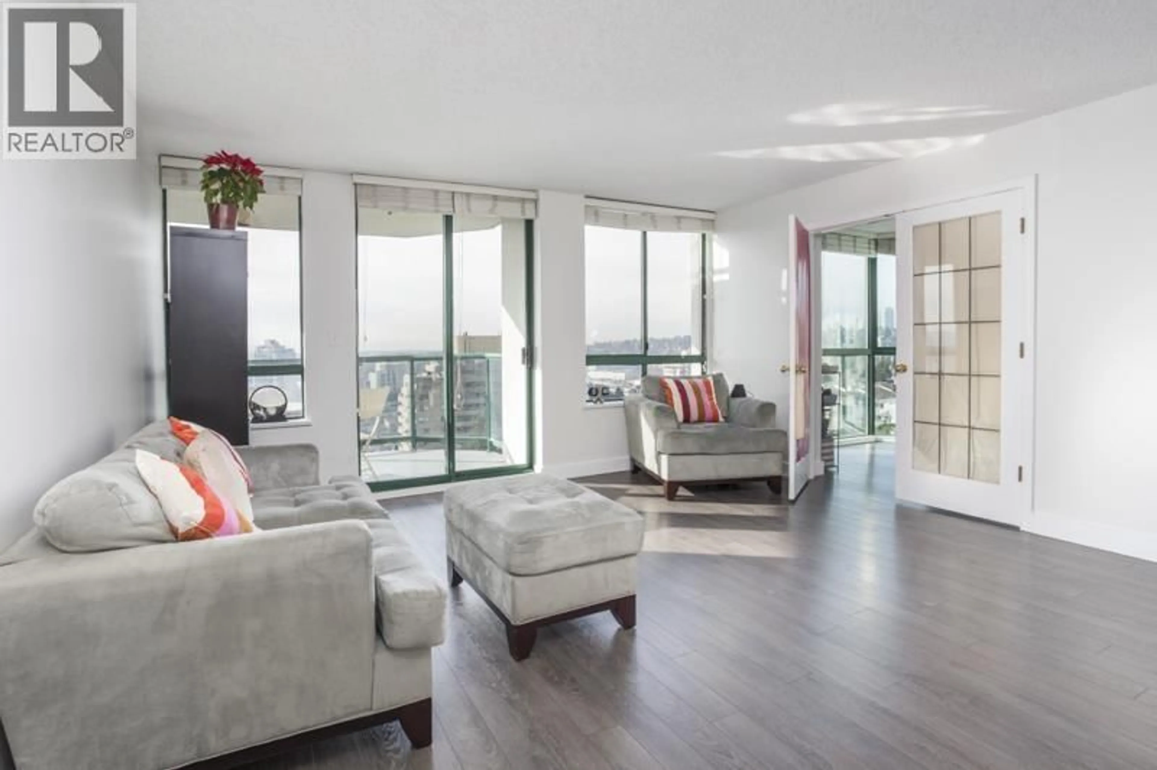 Living room with furniture, unknown for 1104 - 121 TENTH STREET, New Westminster British Columbia V3M3X7