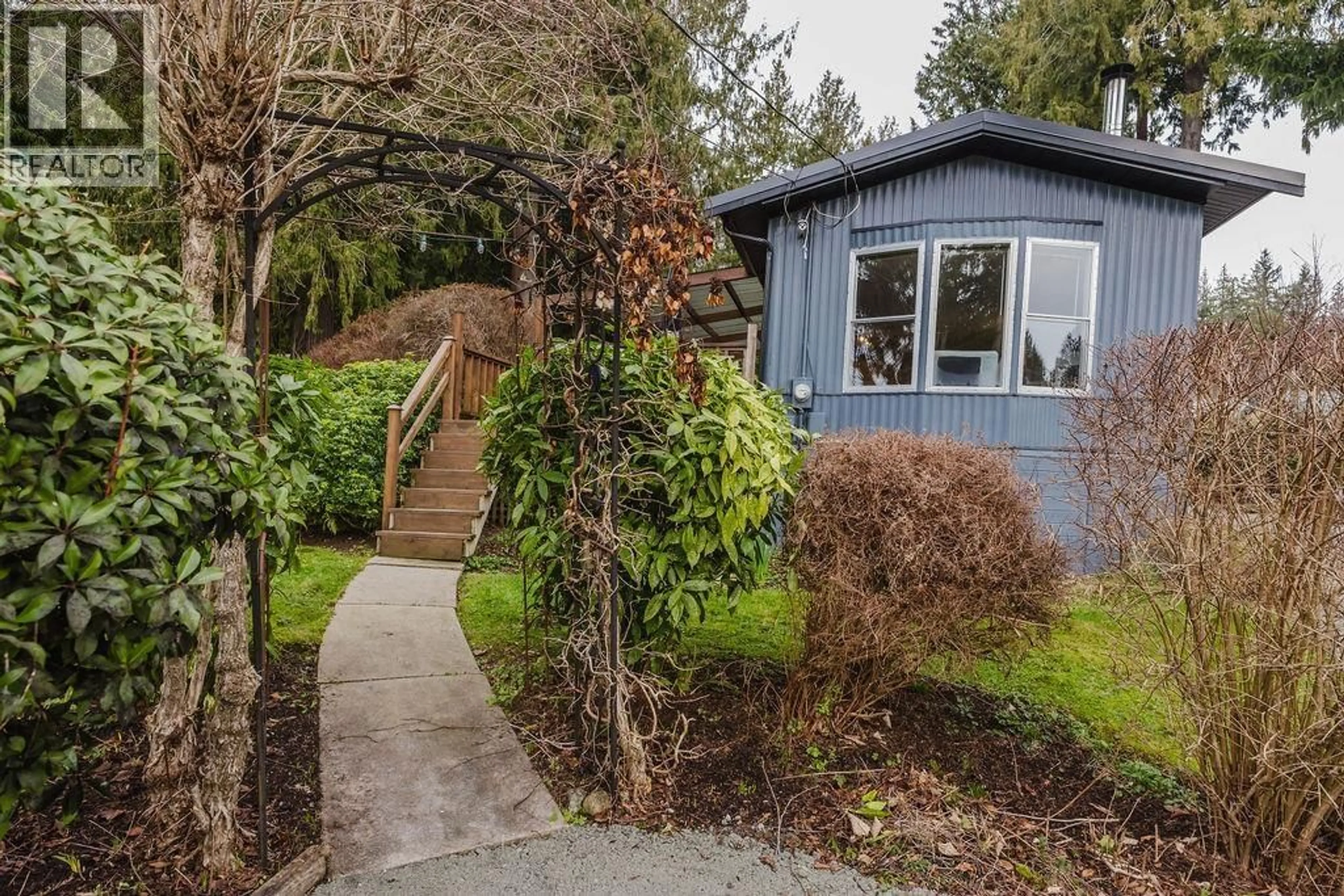 Unknown for 3366 RICHARDS ROAD, Roberts Creek British Columbia V0N2W2