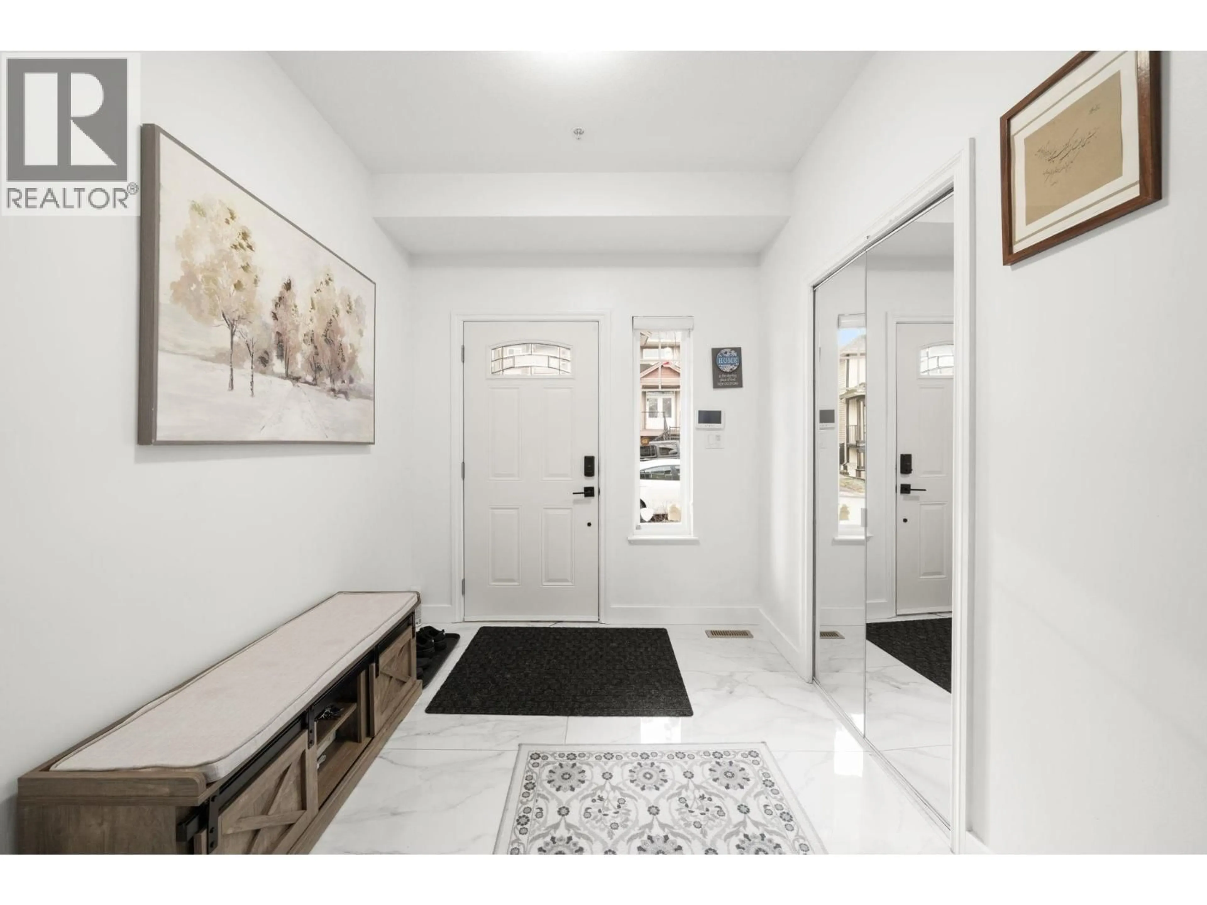 Indoor entryway for 23965 107TH AVENUE, Maple Ridge British Columbia V2W0B3