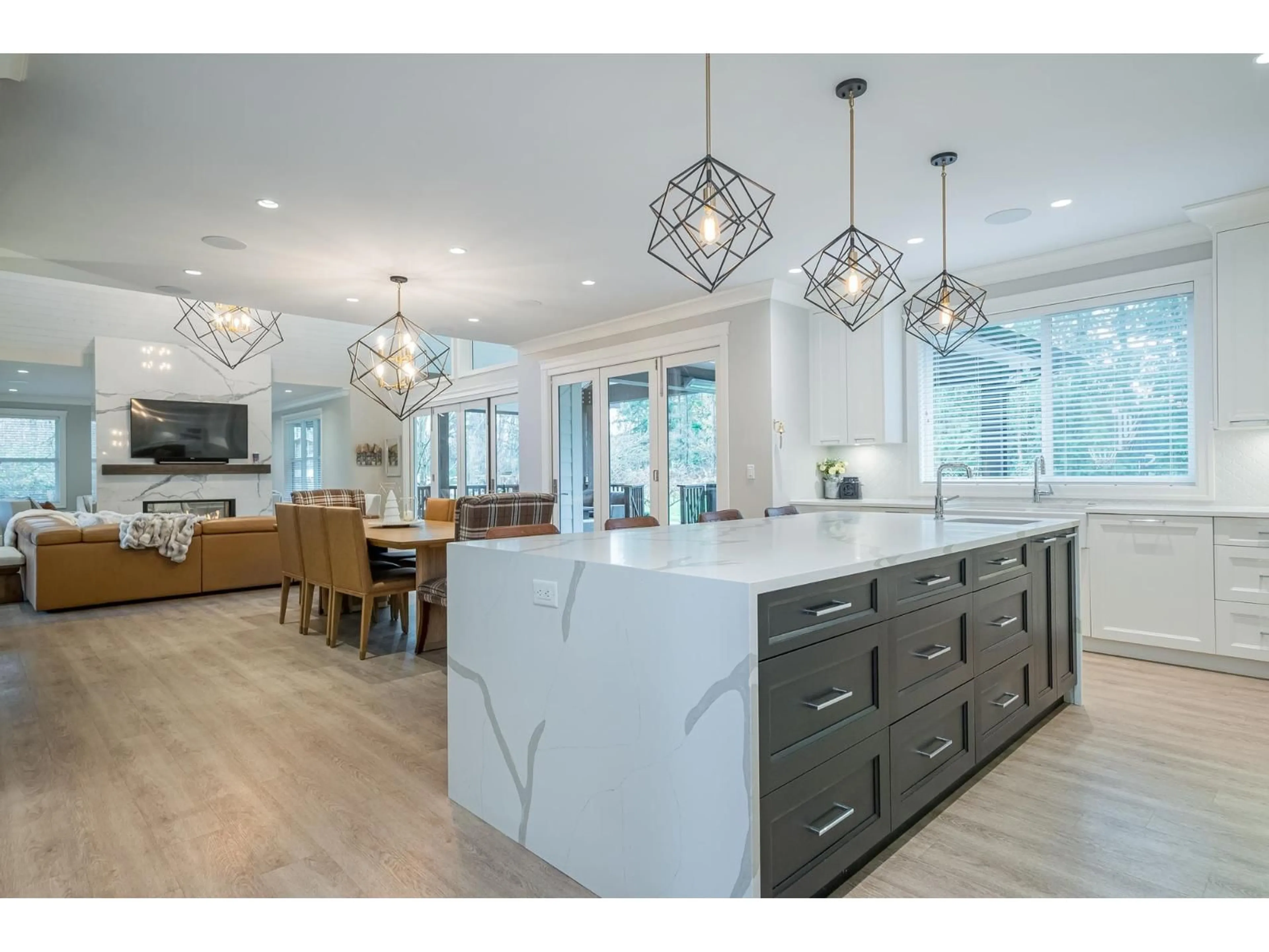 Open concept kitchen, unknown for 26979 58 AVENUE, Langley British Columbia V4W1V6