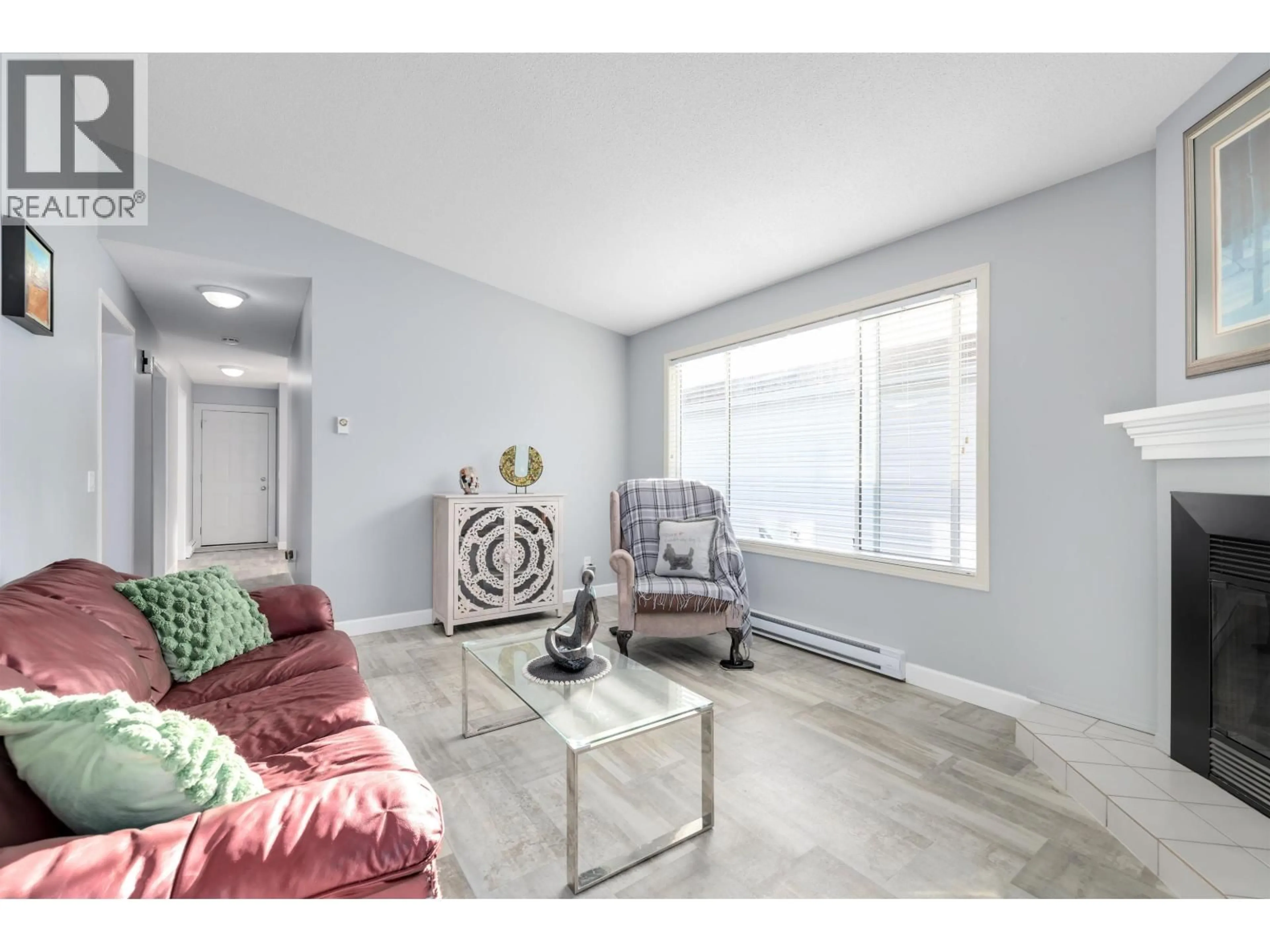 Living room with furniture, unknown for 5371 REGATTA WAY, Ladner British Columbia V4K4R9