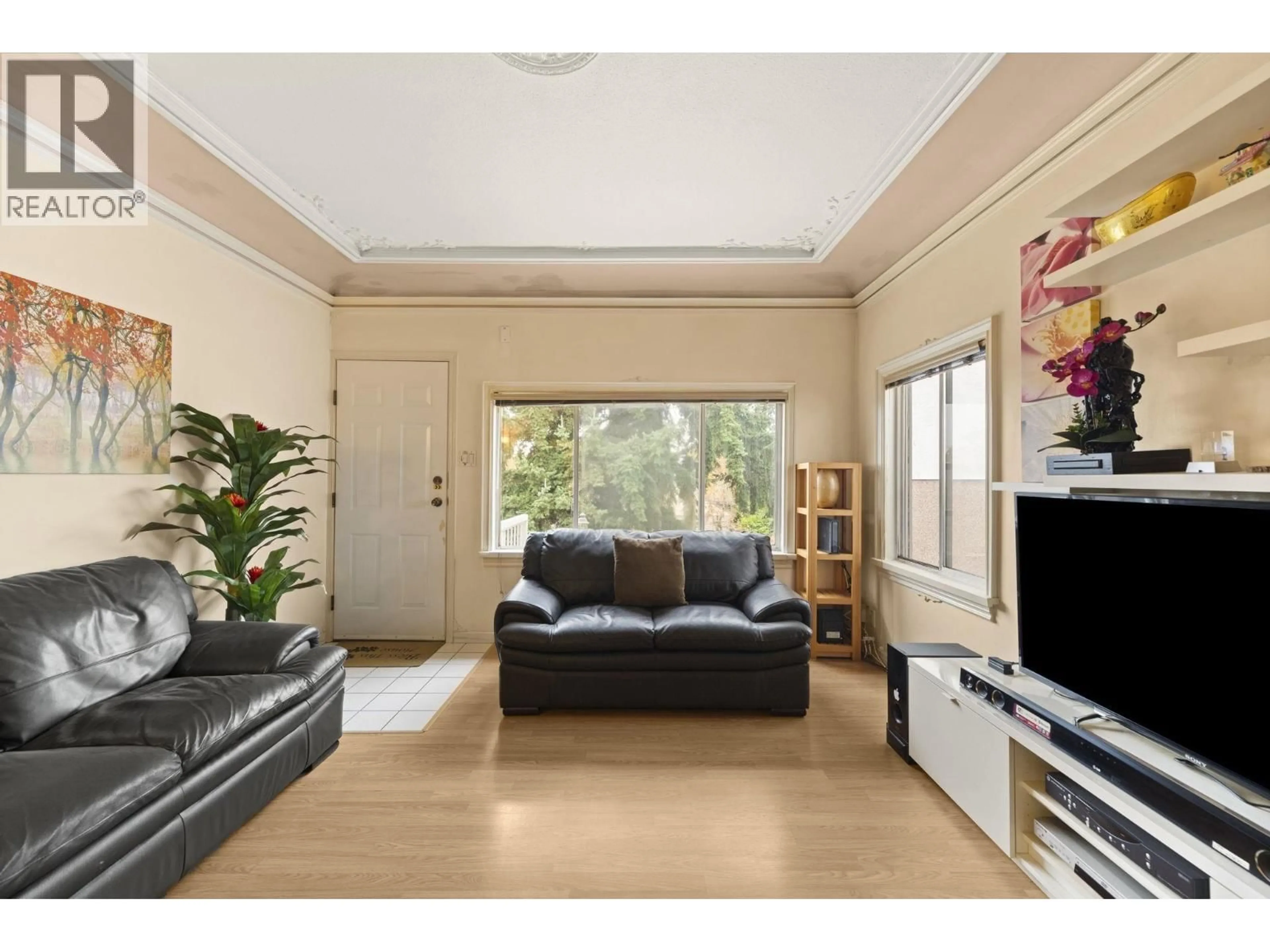 Living room with furniture, unknown for 2168 RENFREW STREET, Vancouver British Columbia V5M3J5