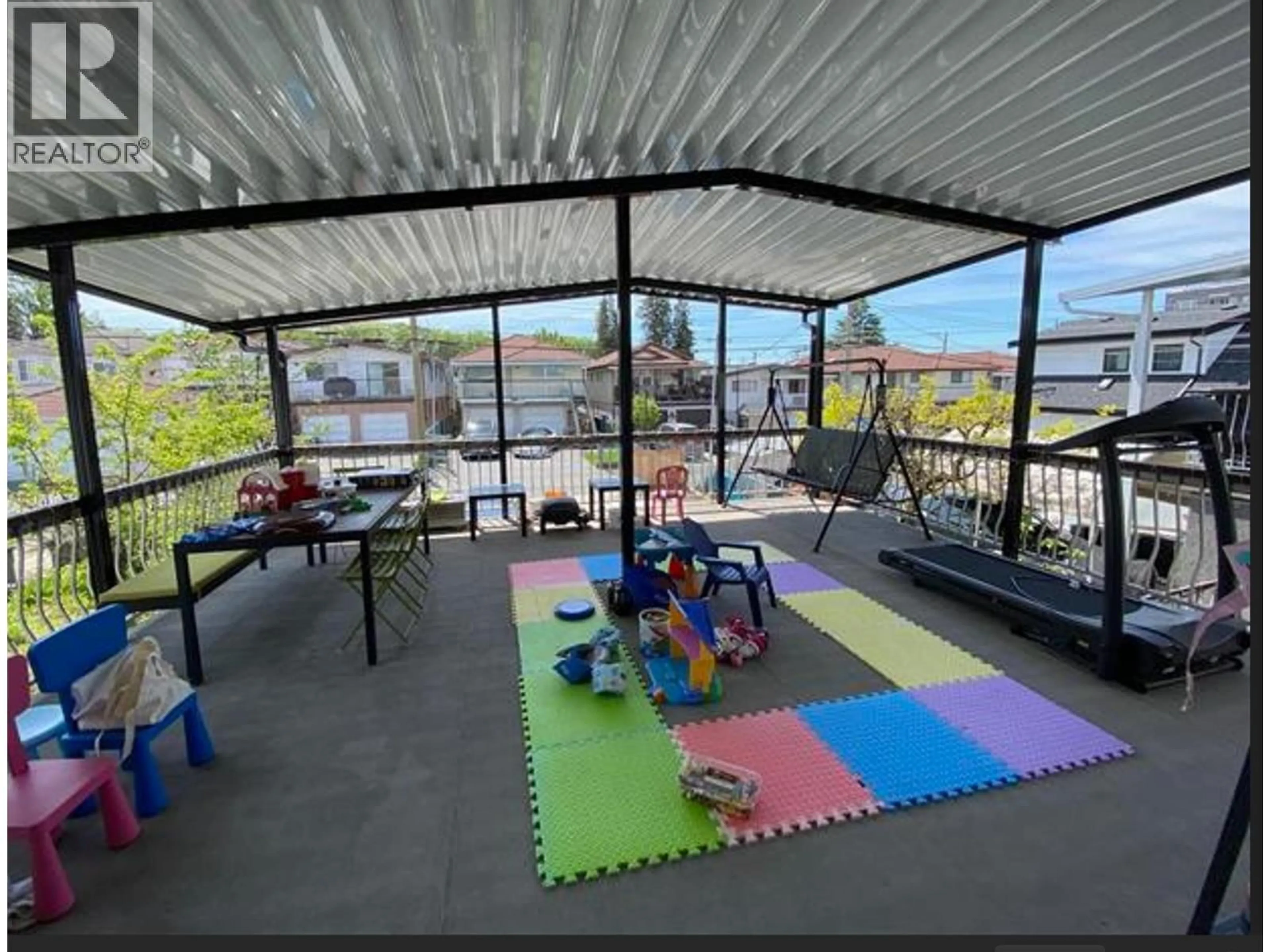 Unknown for 2086 40TH AVENUE, Vancouver British Columbia V5P1J3