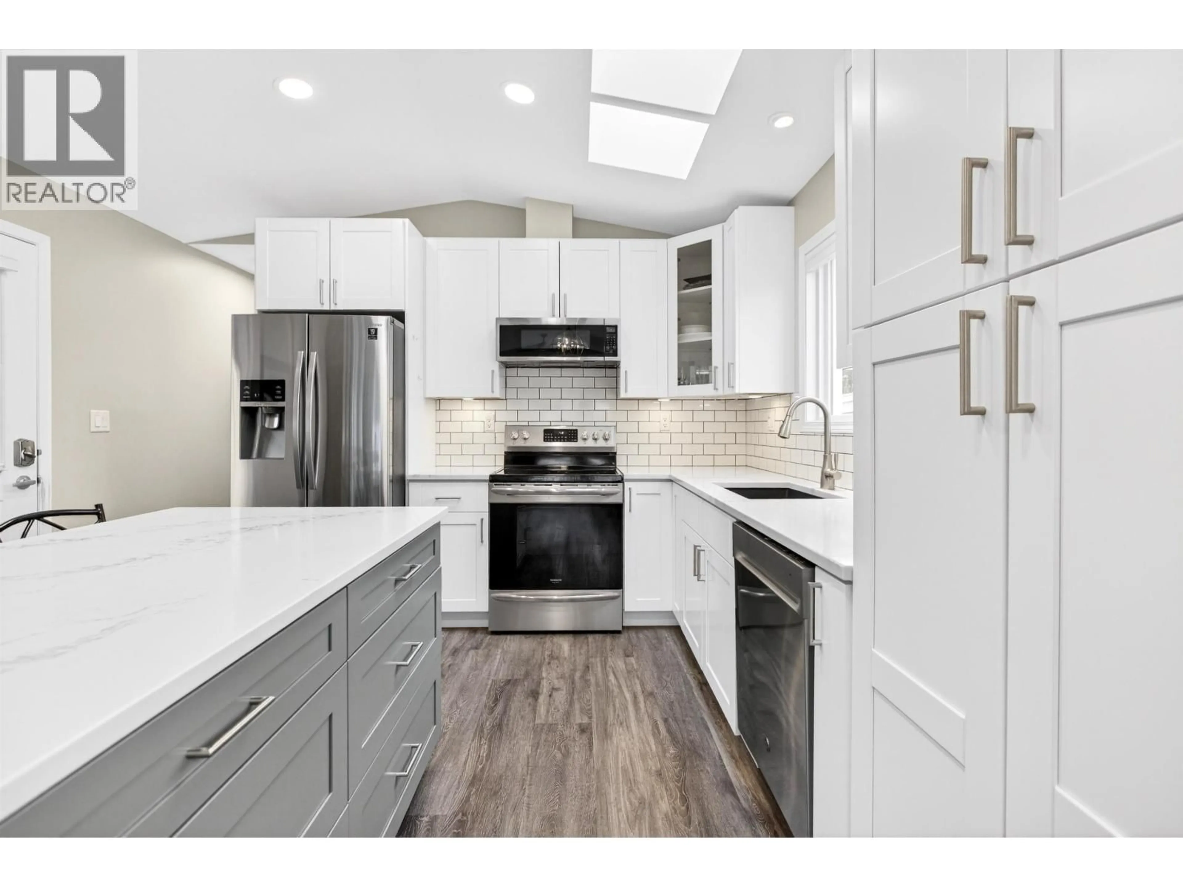 Open concept kitchen, unknown for 19635 PLANETREE LANE, Pitt Meadows British Columbia V3Y1Z3