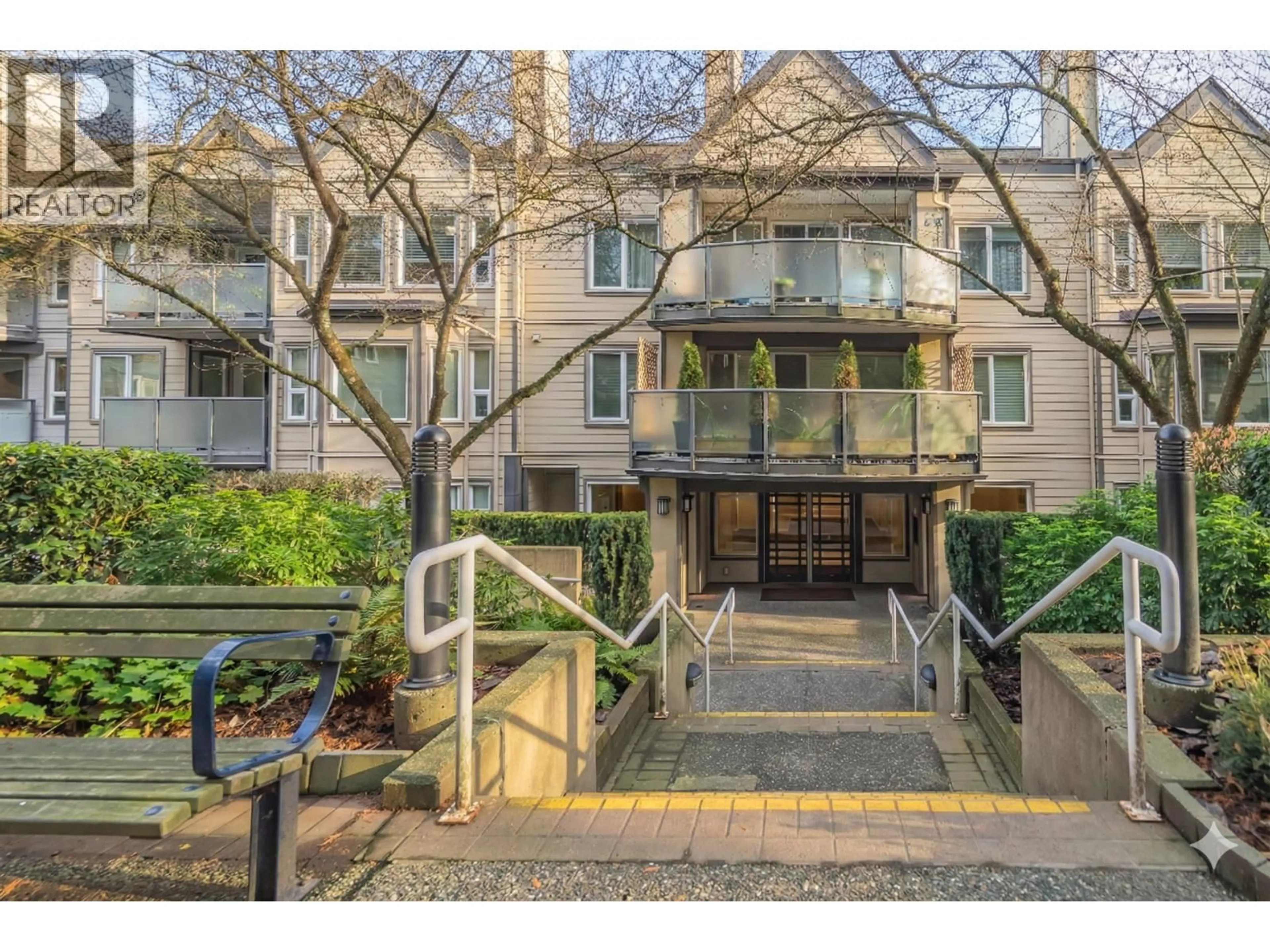 Unknown for 110 - 6707 SOUTHPOINT DRIVE, Burnaby British Columbia V3N4V8