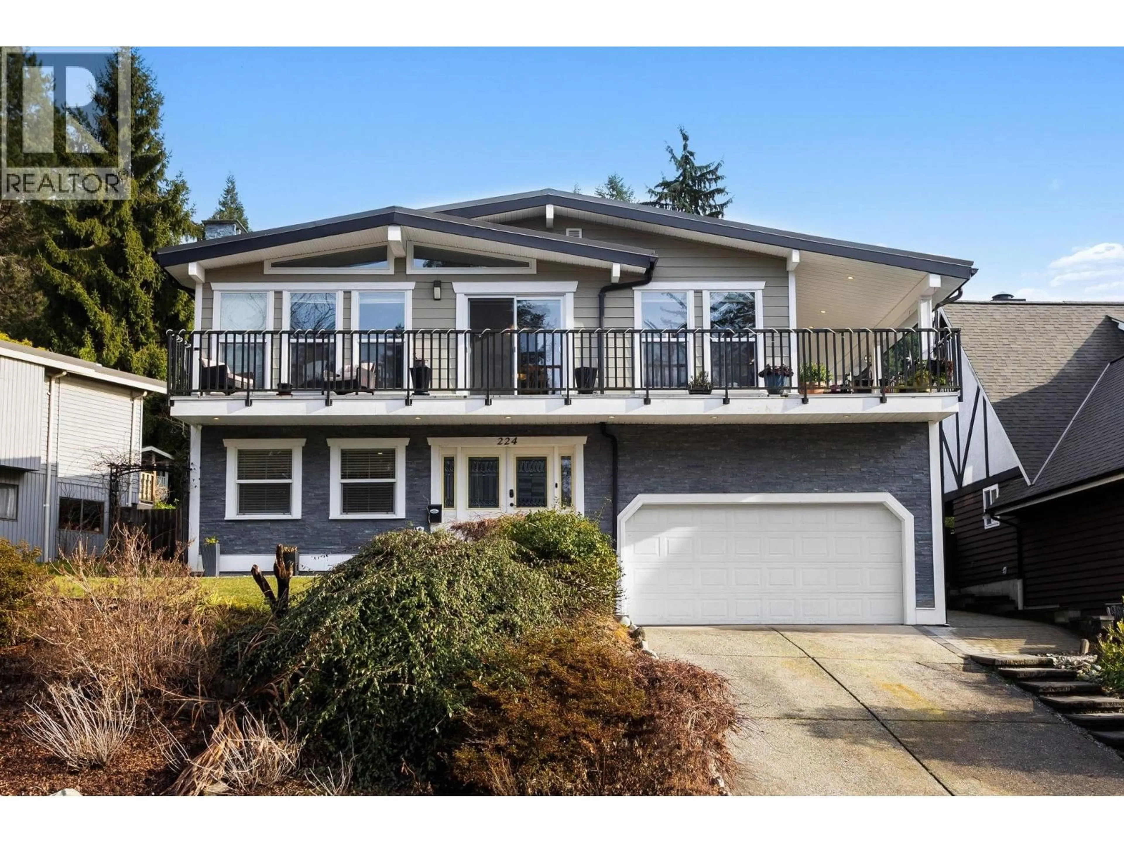 Home with vinyl exterior material, street for 224 APRIL ROAD, Port Moody British Columbia V3H3W1