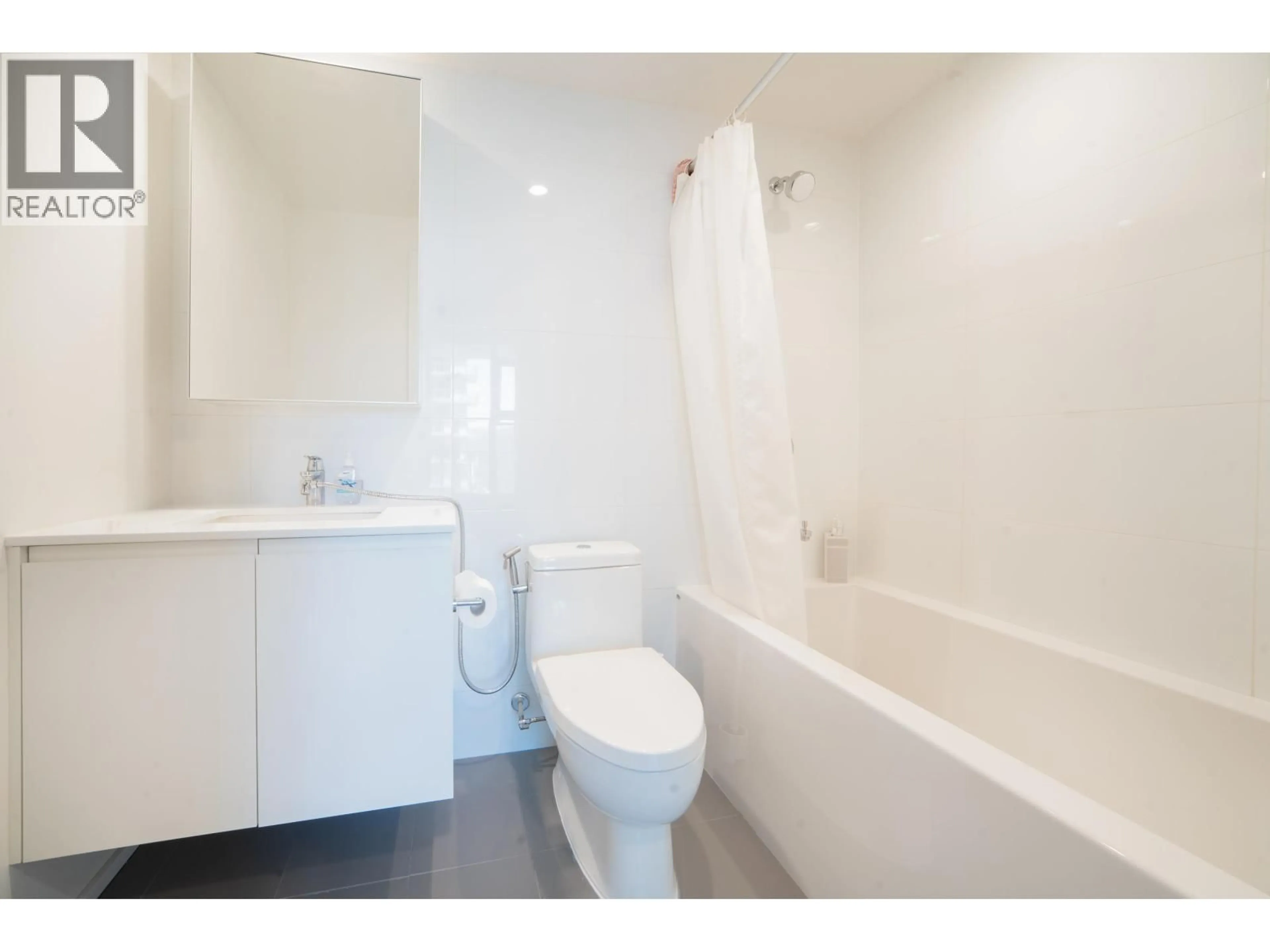 Standard bathroom, unknown for 3311 - 3833 EVERGREEN PLACE, Burnaby British Columbia V3J0M2
