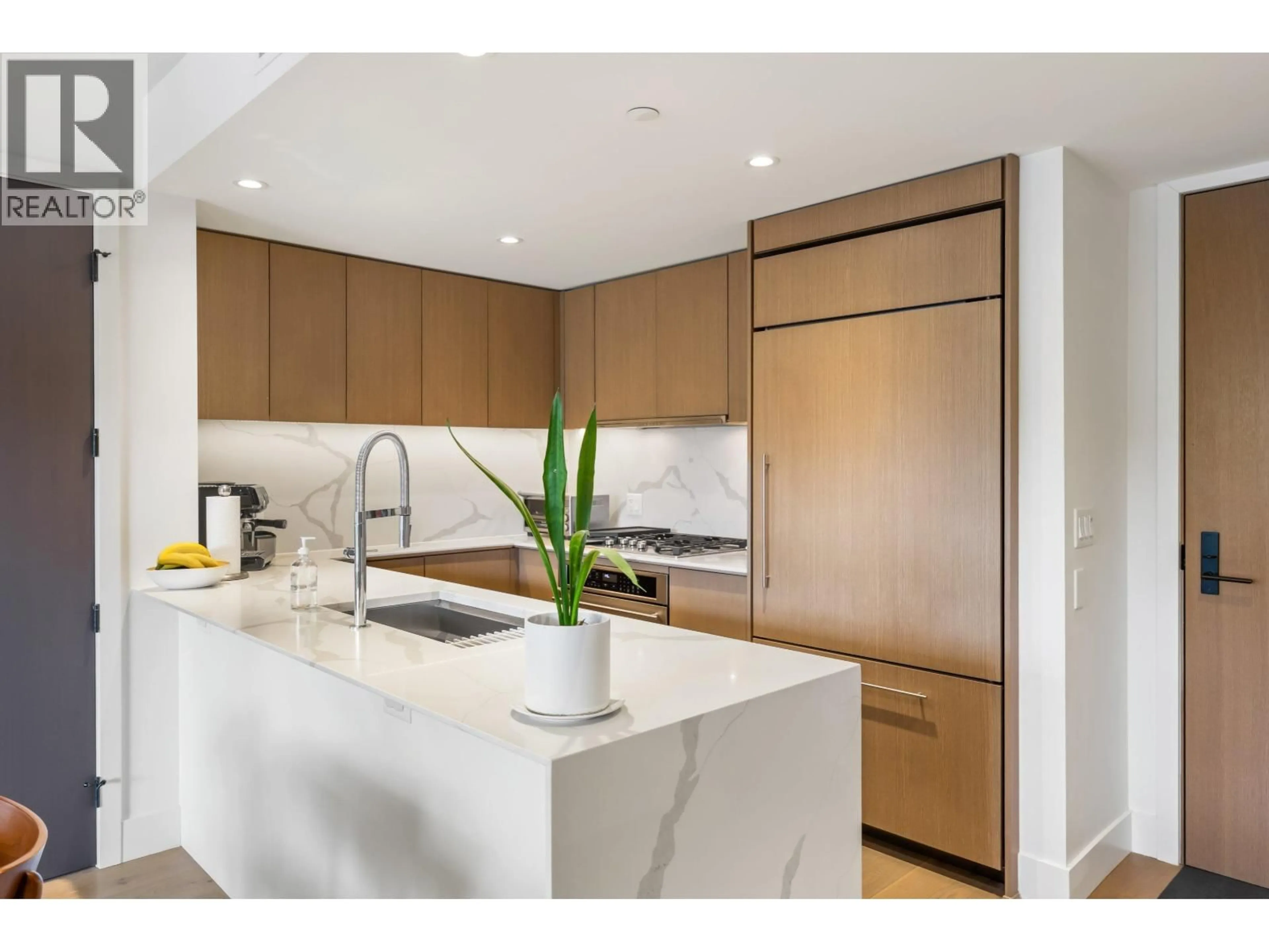 Unknown for 201 - 5089 QUEBEC STREET, Vancouver British Columbia V5W0E5