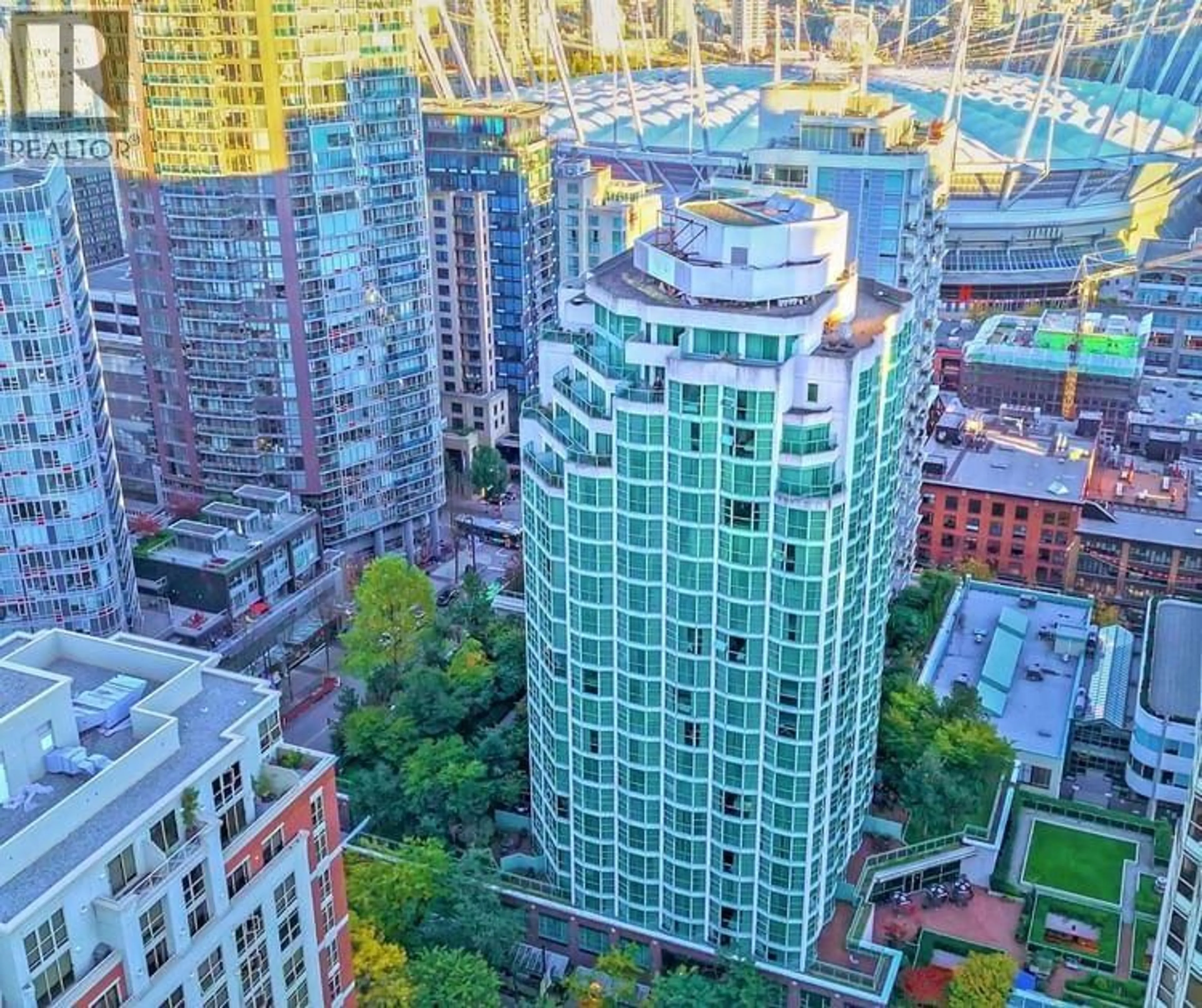 A pic from outside/outdoor area/front of a property/back of a property/a pic from drone, city buildings view from balcony for 1810 - 838 HAMILTON STREET, Vancouver British Columbia V6B6A2