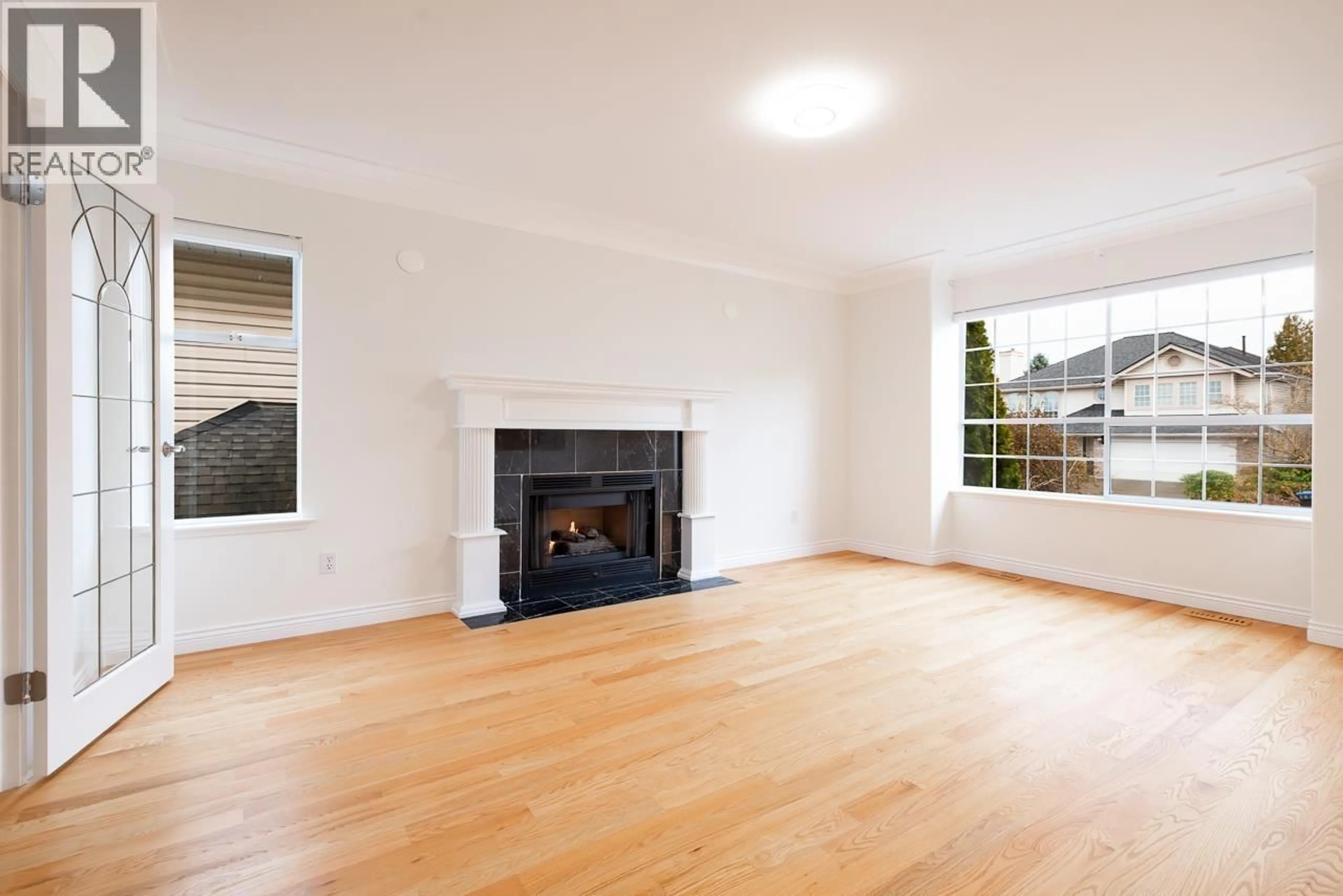 A pic of a room for 1287 DEWAR WAY, Port Coquitlam British Columbia V3C5Z2