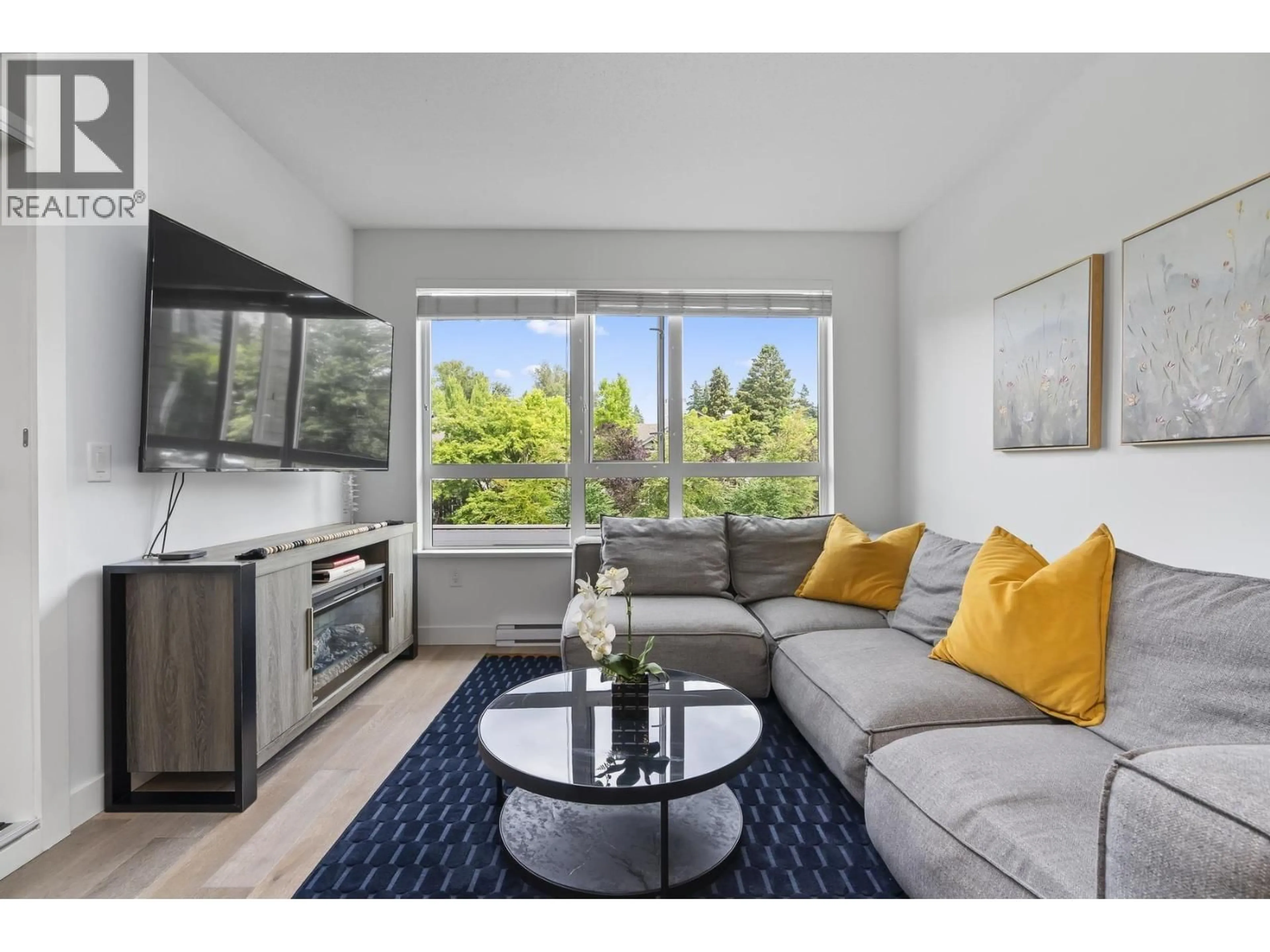 Living room with furniture, unknown for 416 - 3399 NOEL DRIVE, Burnaby British Columbia V3J0G8