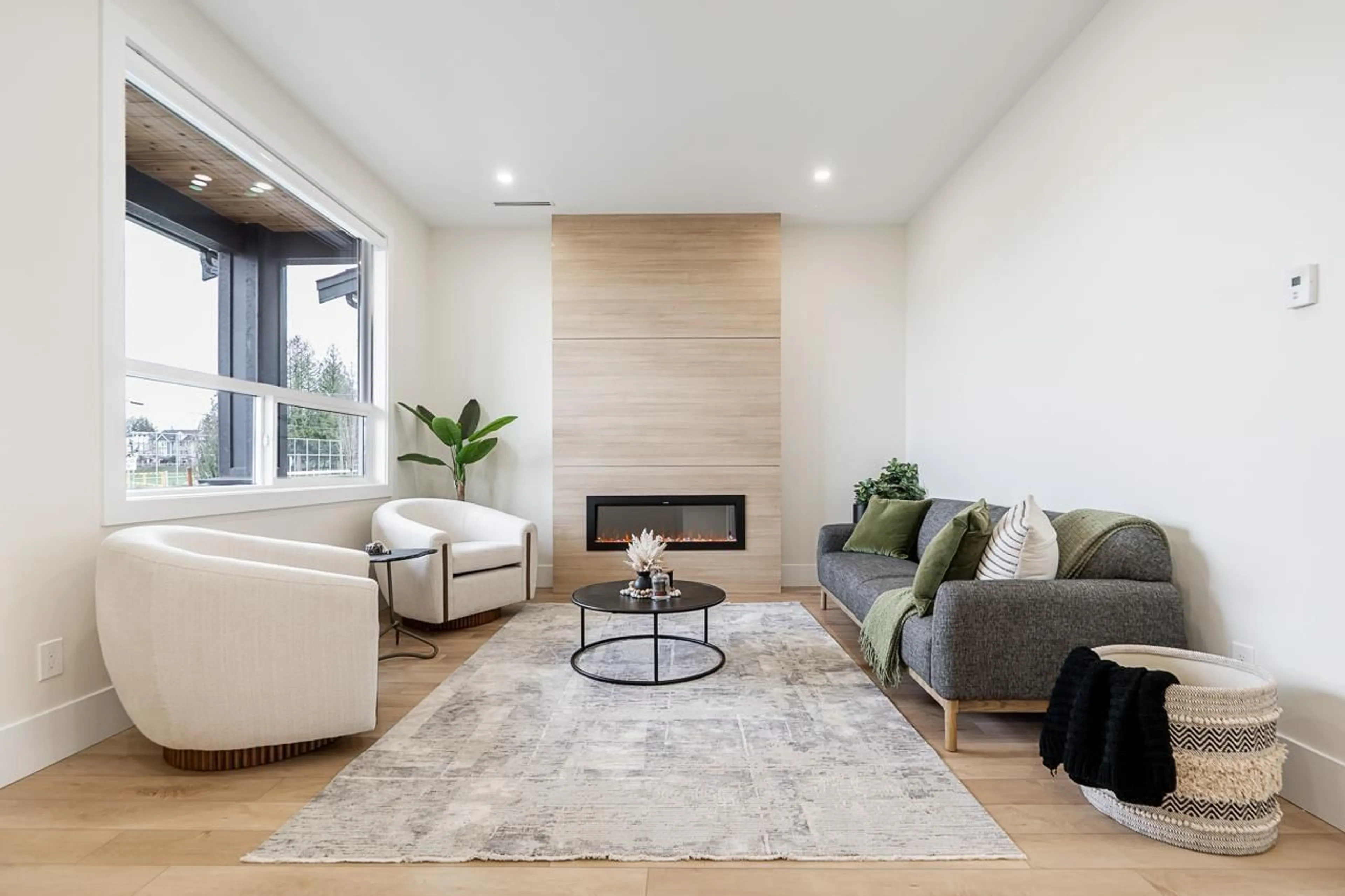 Living room with furniture, unknown for 20130 82 AVENUE, Langley British Columbia V2Y2A8