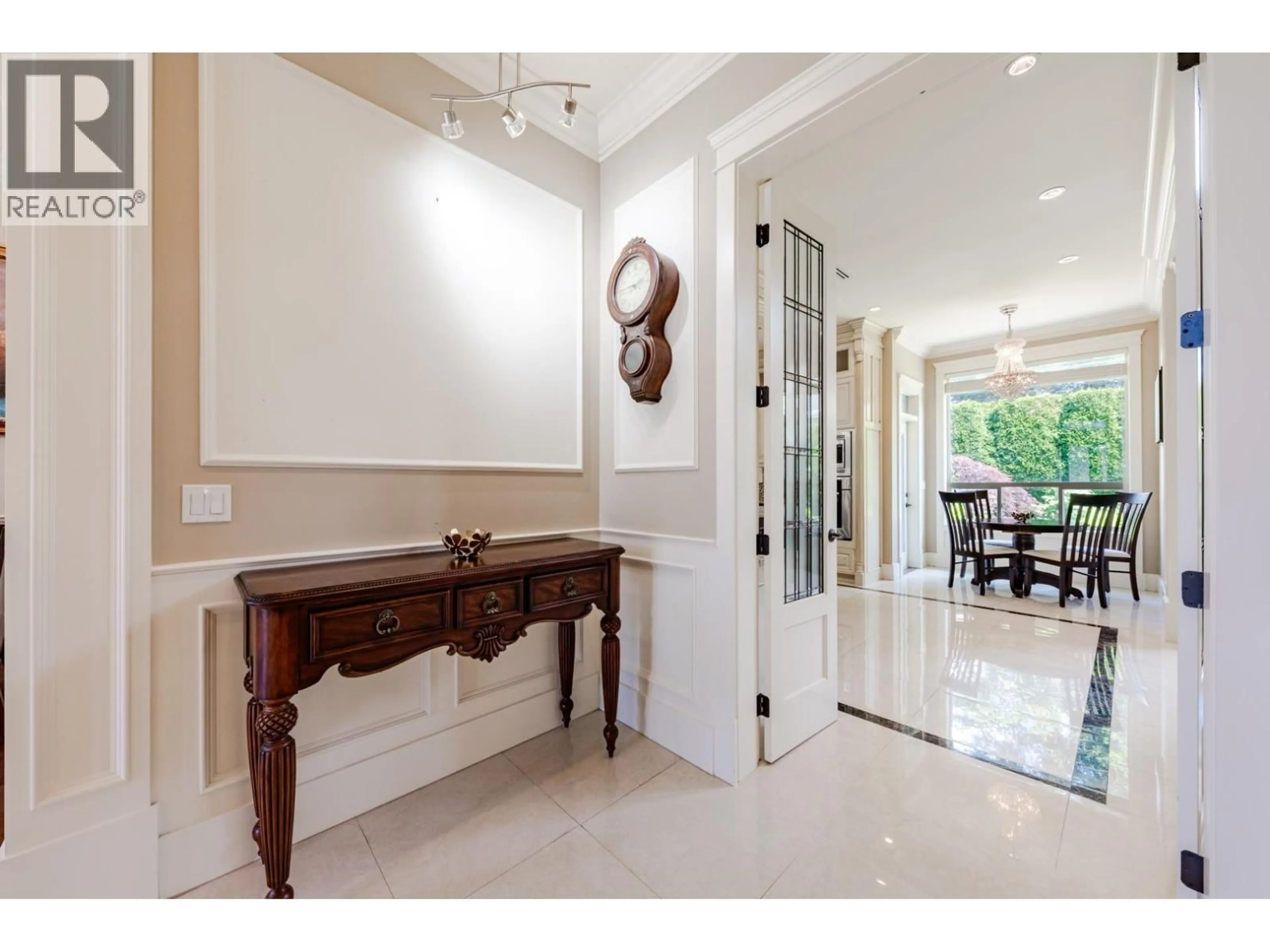 Indoor foyer for 5628 GIBBONS DRIVE, Richmond British Columbia V7C2C7